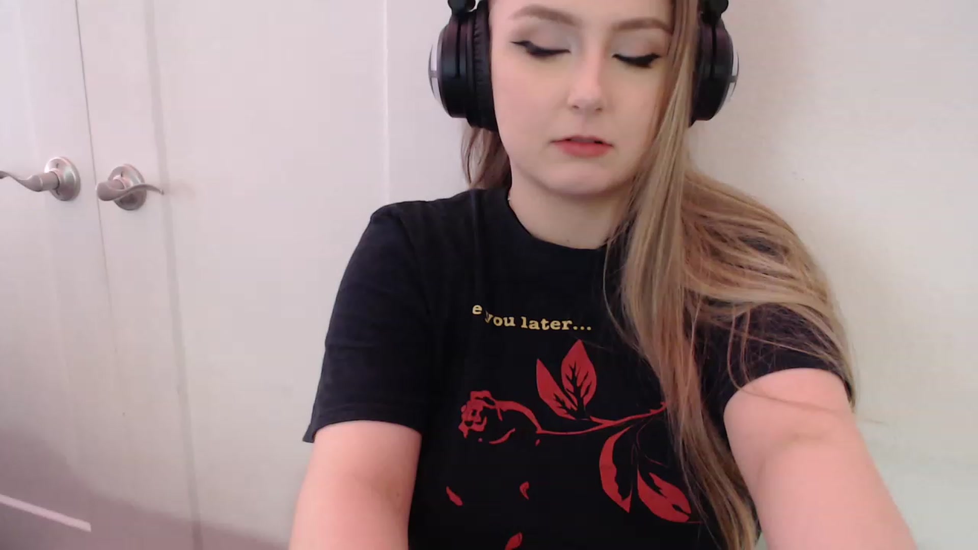 Gallery image thumbnail from LibbyxDoe's myfreecams stream on, 02/12/2023, 09:39 image 10 of 20