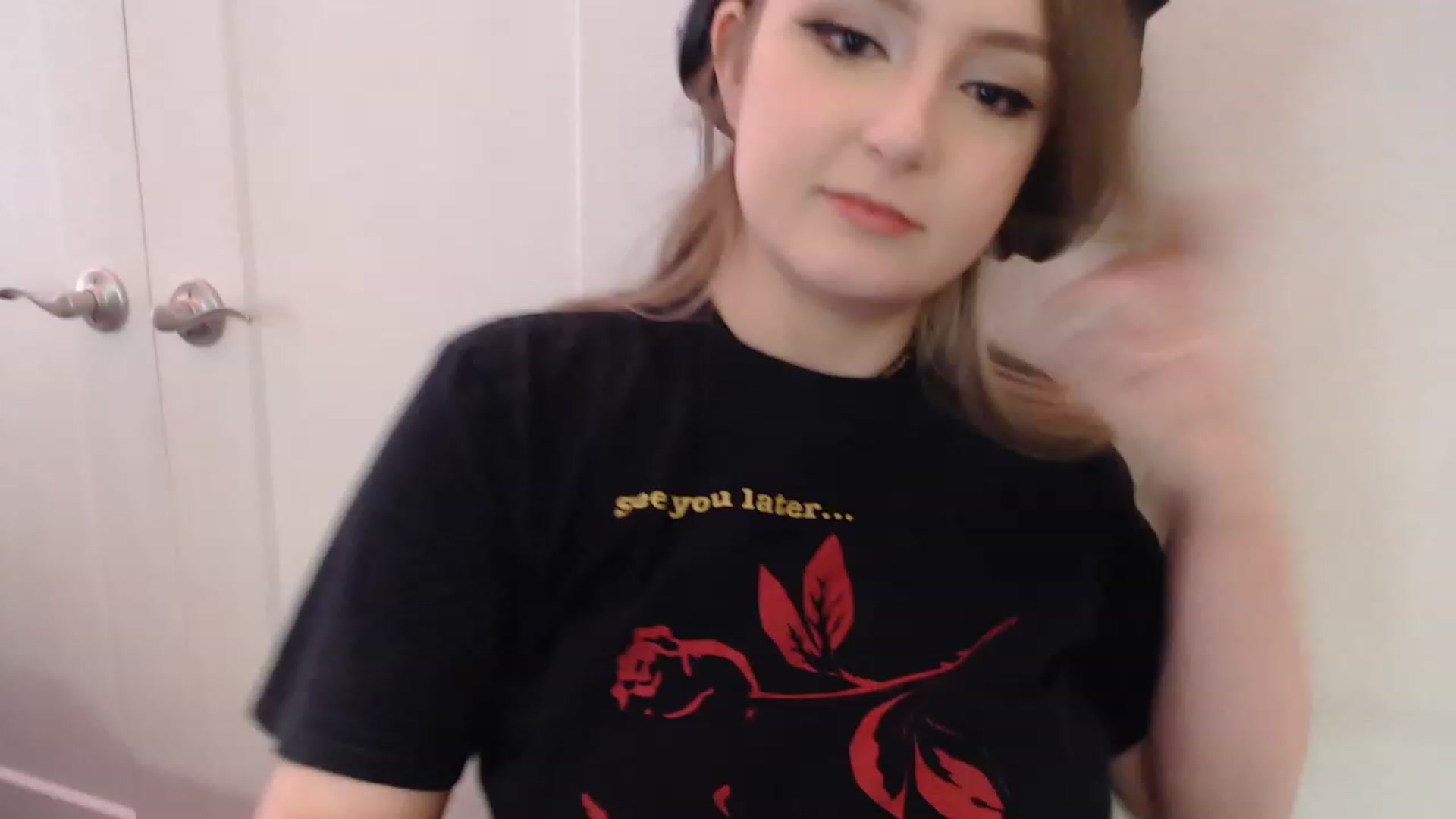 Gallery image thumbnail from LibbyxDoe's myfreecams stream on, 02/12/2023, 09:39 image 6 of 20