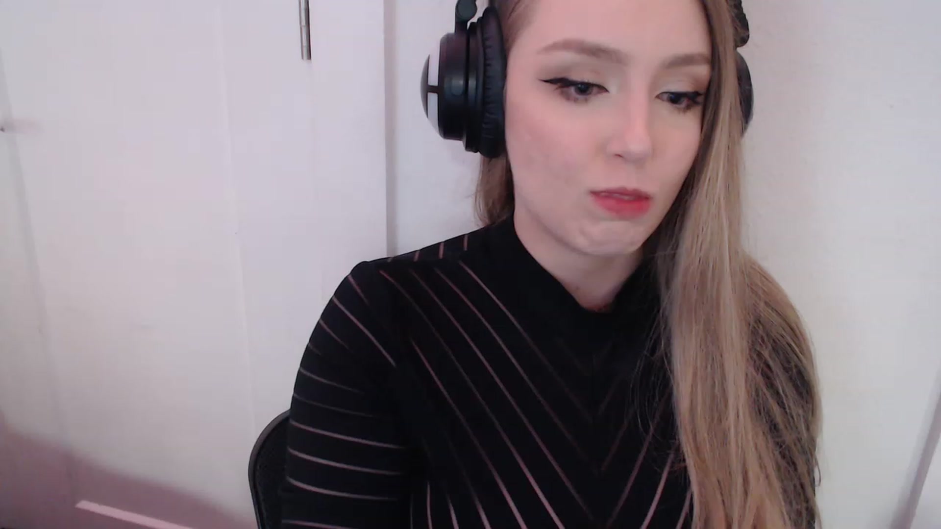 Gallery image thumbnail from LibbyxDoe's myfreecams stream on, 02/13/2023, 10:01 image 8 of 20