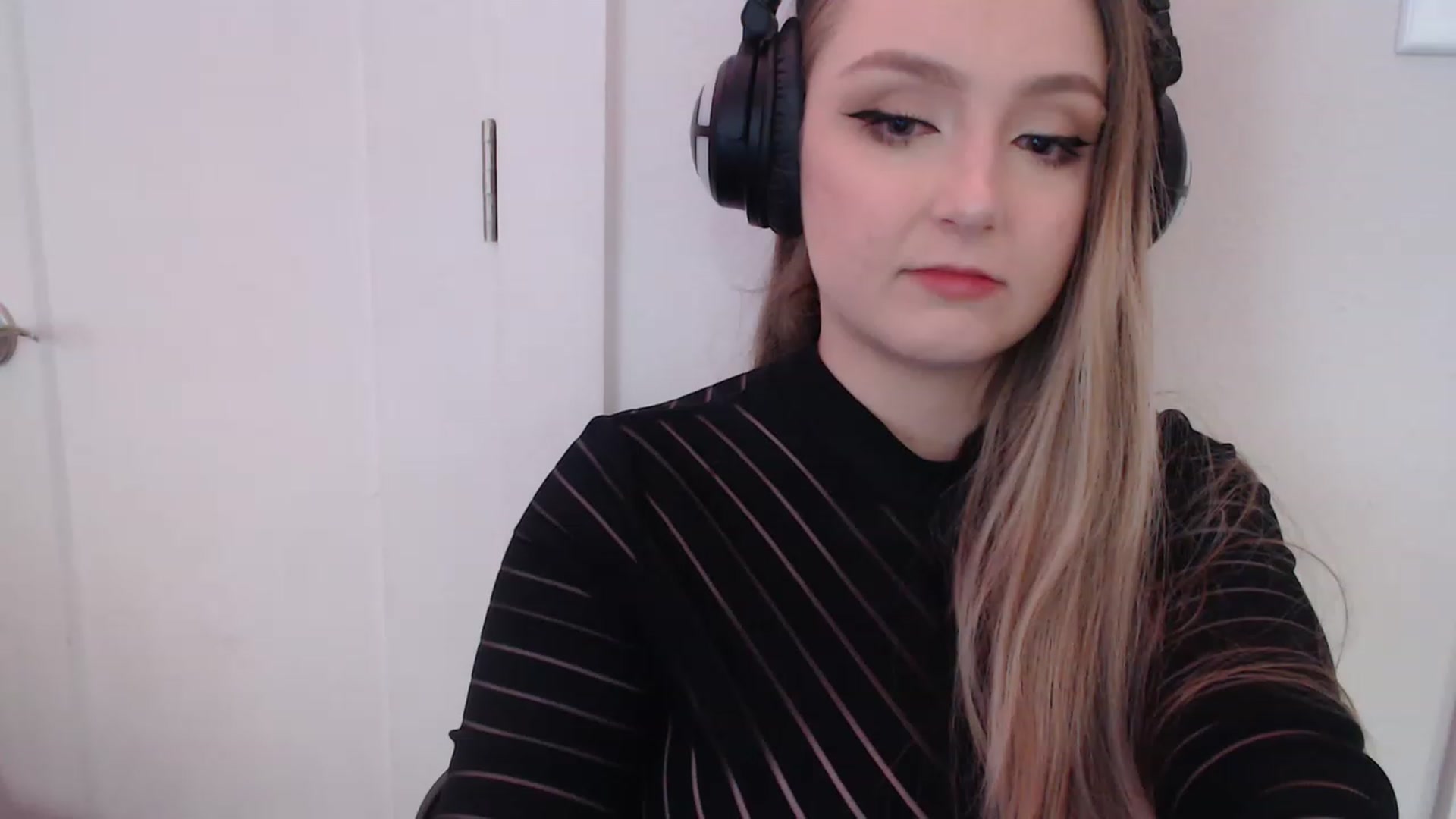 Gallery image thumbnail from LibbyxDoe's myfreecams stream on, 02/13/2023, 10:01 image 3 of 20