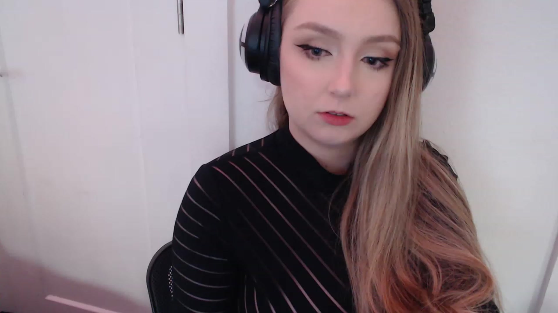 Gallery image thumbnail from LibbyxDoe's myfreecams stream on, 02/13/2023, 10:01 image 10 of 20