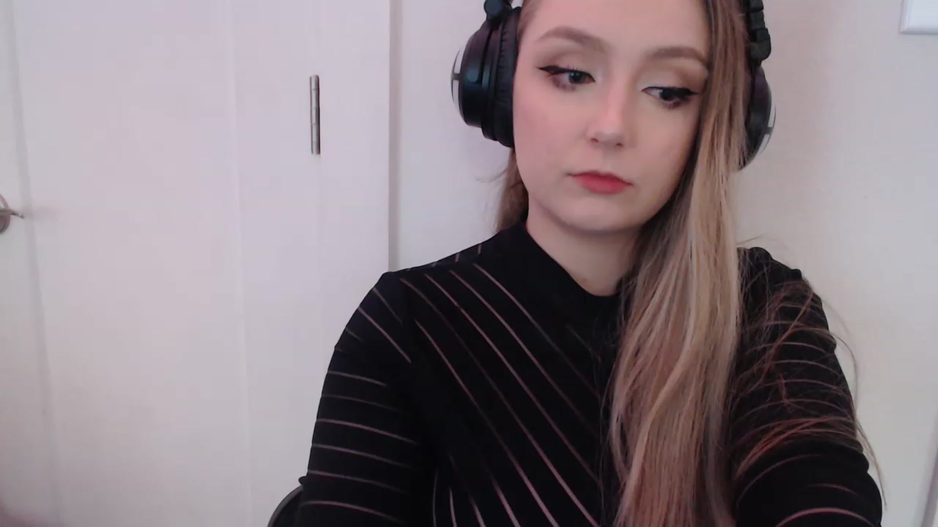 Gallery image thumbnail from LibbyxDoe's myfreecams stream on, 02/13/2023, 10:01 image 2 of 20