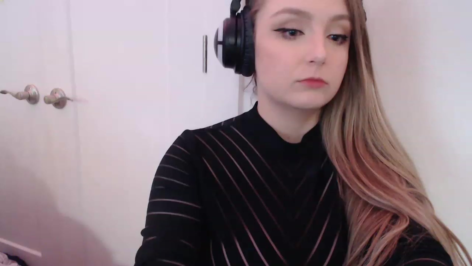Gallery image thumbnail from LibbyxDoe's myfreecams stream on, 02/13/2023, 11:20 image 6 of 20