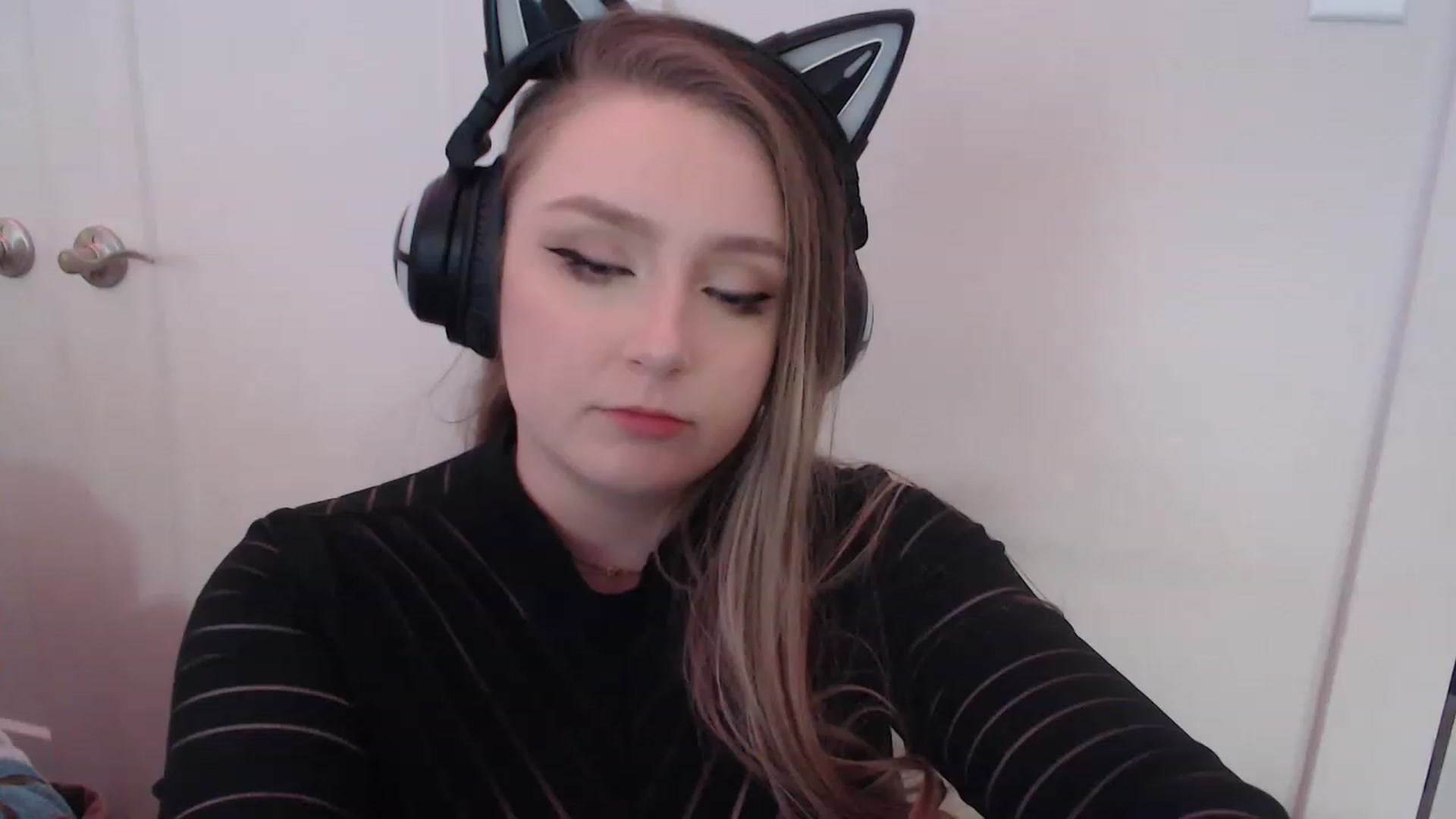 Gallery image thumbnail from LibbyxDoe's myfreecams stream on, 02/13/2023, 13:45 image 4 of 20