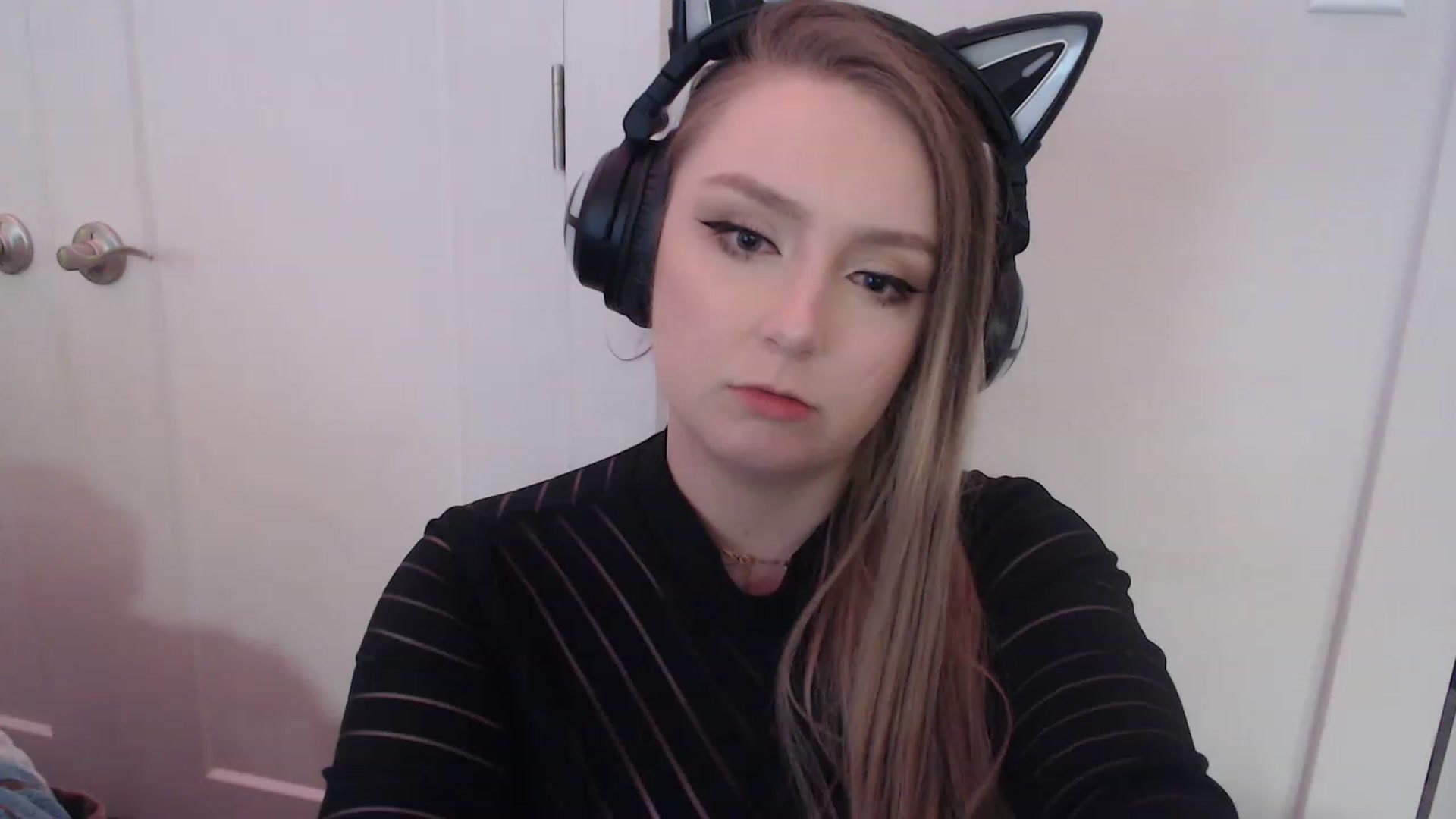 Gallery image thumbnail from LibbyxDoe's myfreecams stream on, 02/13/2023, 13:45 image 7 of 20