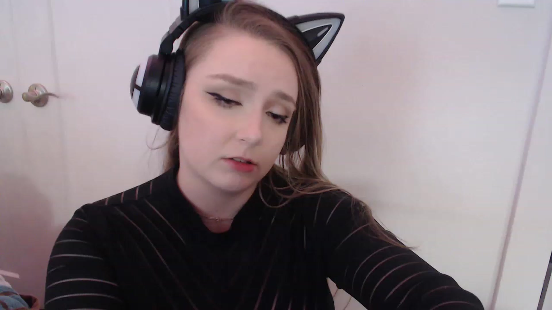 Gallery image thumbnail from LibbyxDoe's myfreecams stream on, 02/13/2023, 13:45 image 3 of 20