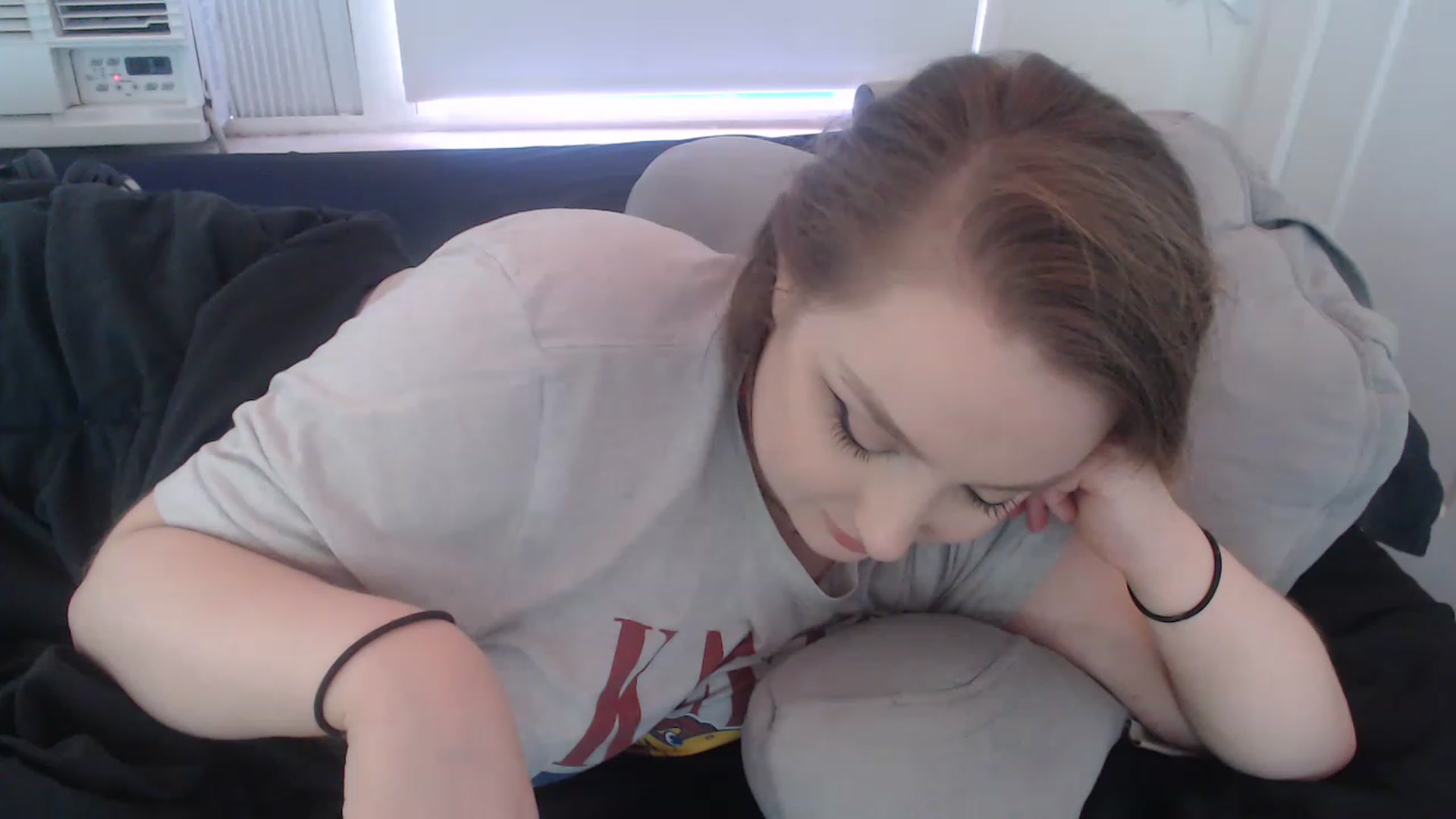 Gallery image thumbnail from LibbyxDoe's myfreecams stream on, 02/15/2023, 15:54 image 18 of 20