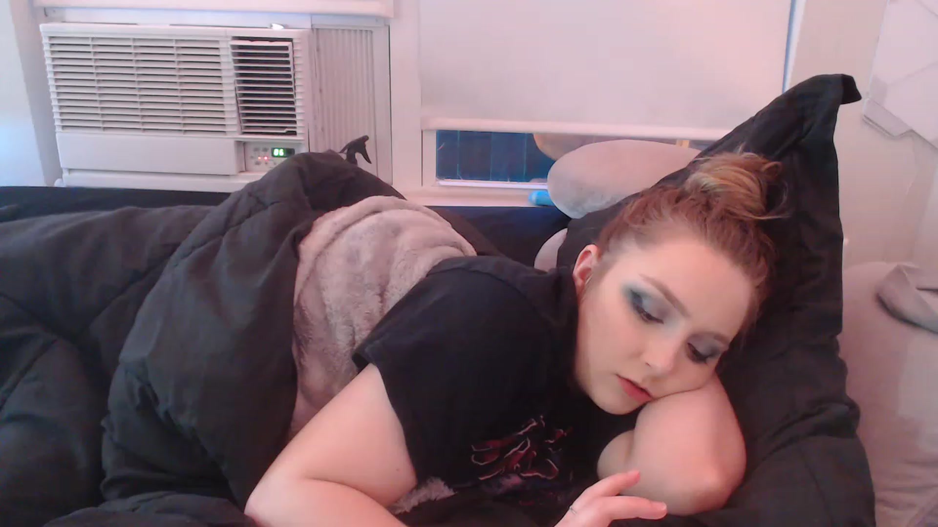 Gallery image thumbnail from LibbyxDoe's myfreecams stream on, 02/18/2023, 13:04 image 19 of 20