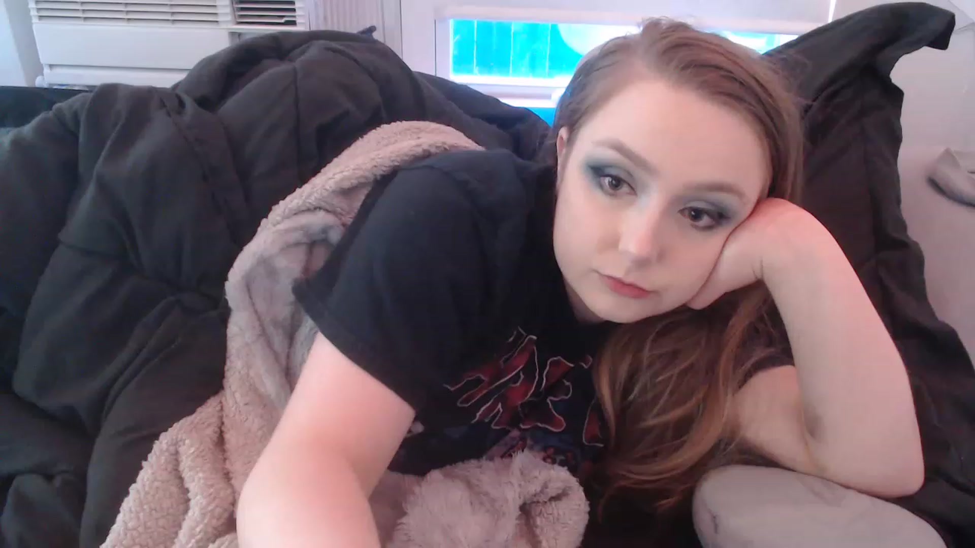 Gallery image thumbnail from LibbyxDoe's myfreecams stream on, 02/18/2023, 13:59 image 1 of 20