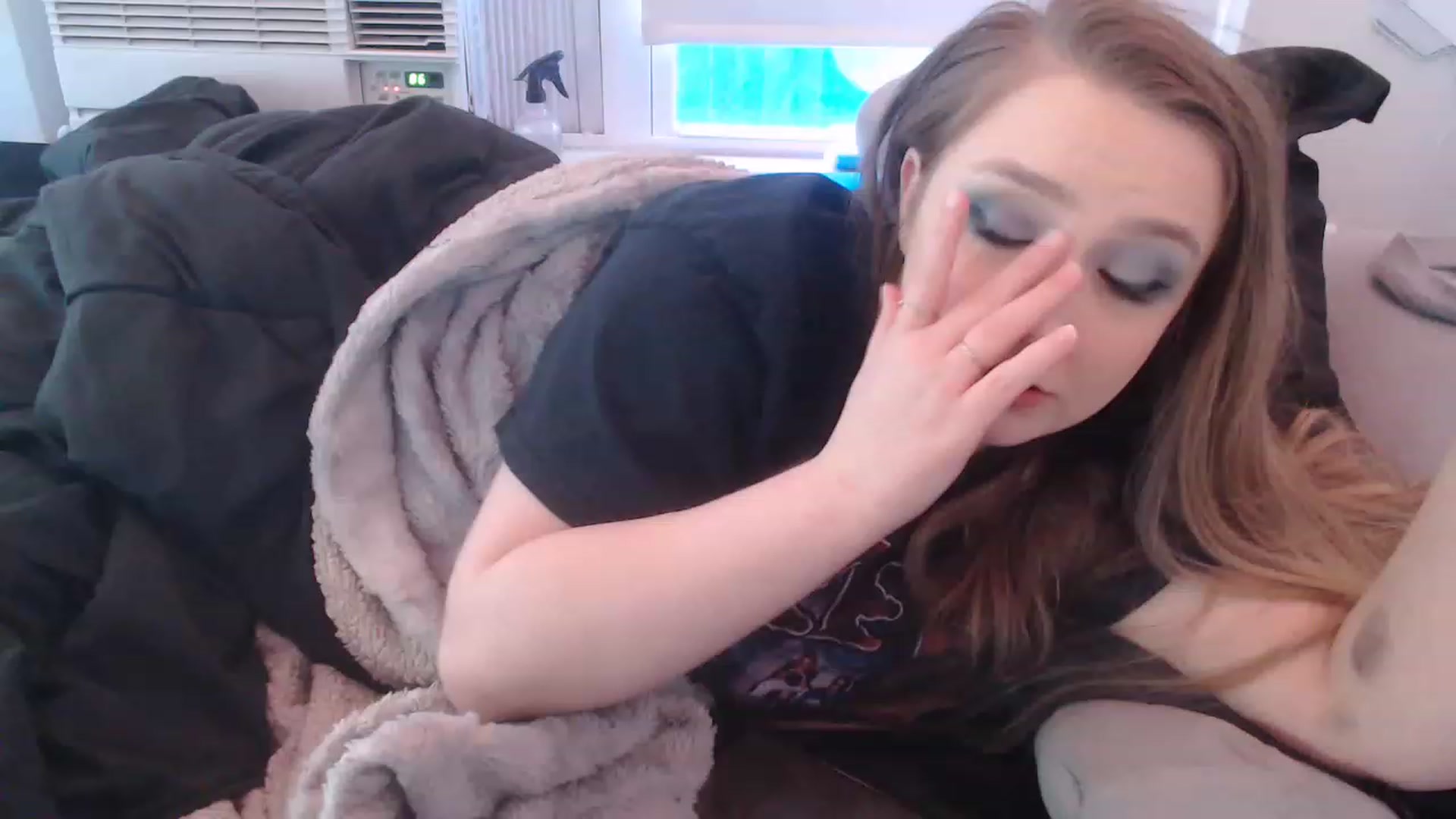 Gallery image thumbnail from LibbyxDoe's myfreecams stream on, 02/18/2023, 13:59 image 6 of 20