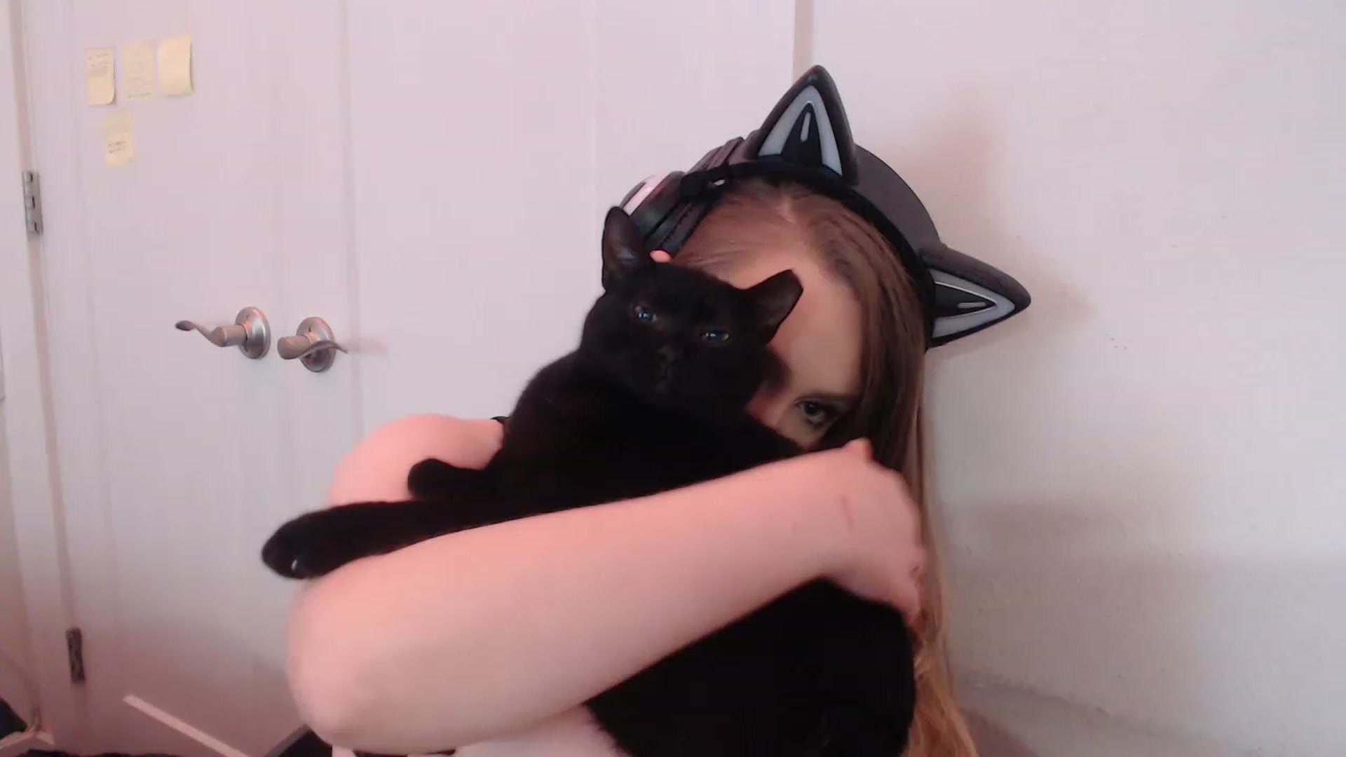 Gallery image thumbnail from LibbyxDoe's myfreecams stream on, 02/19/2023, 15:04 image 11 of 20
