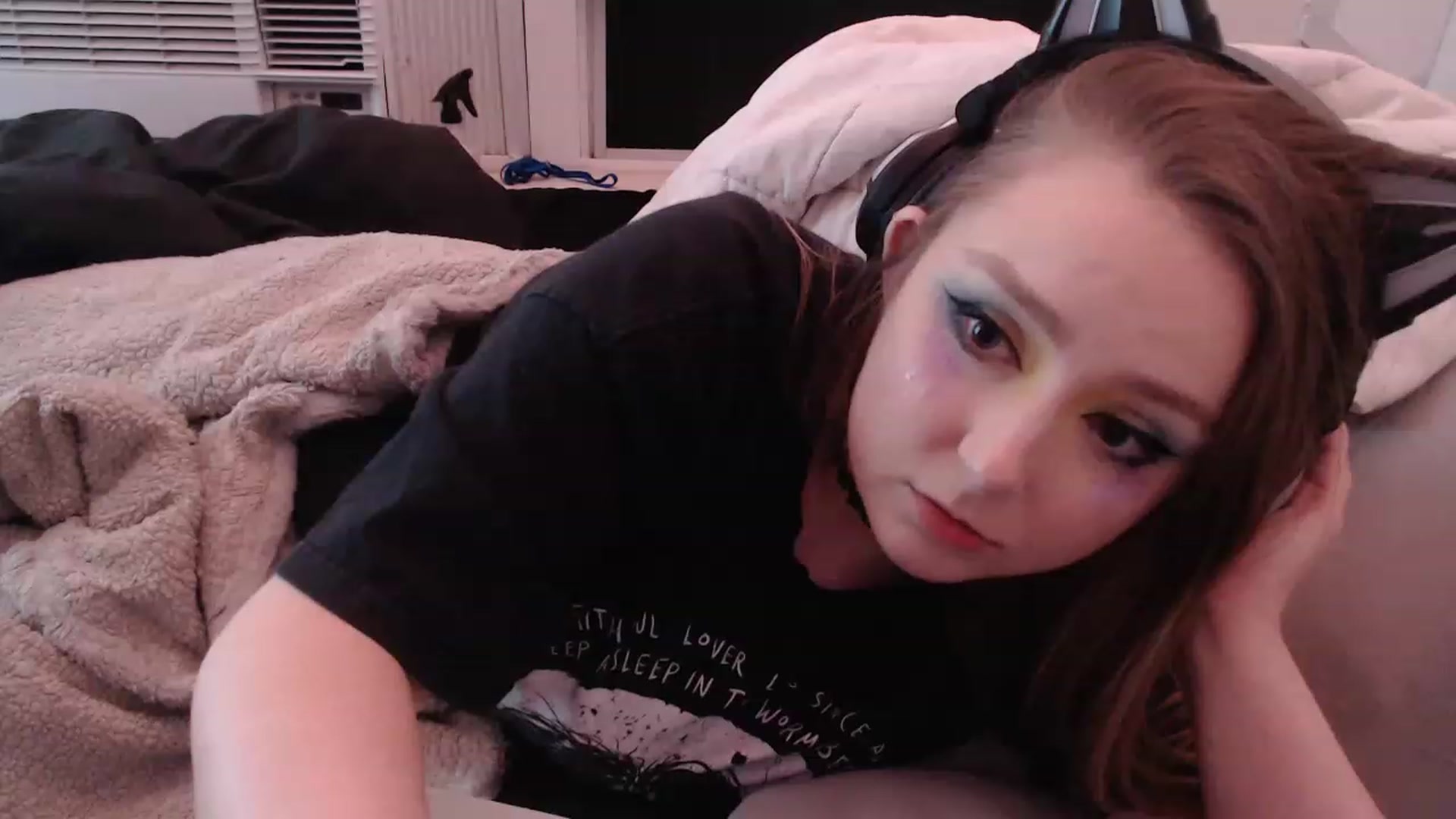 Gallery image thumbnail from LibbyxDoe's myfreecams stream on, 02/20/2023, 14:32 image 11 of 20