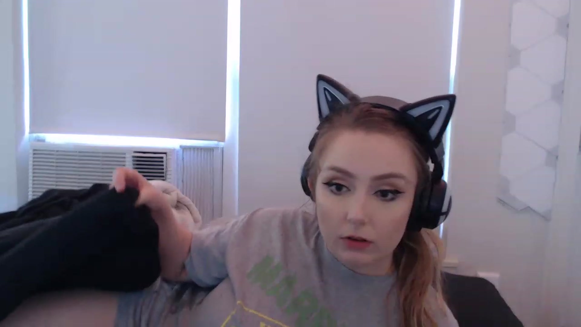 Gallery image thumbnail from LibbyxDoe's myfreecams stream on, 02/25/2023, 13:46 image 20 of 20