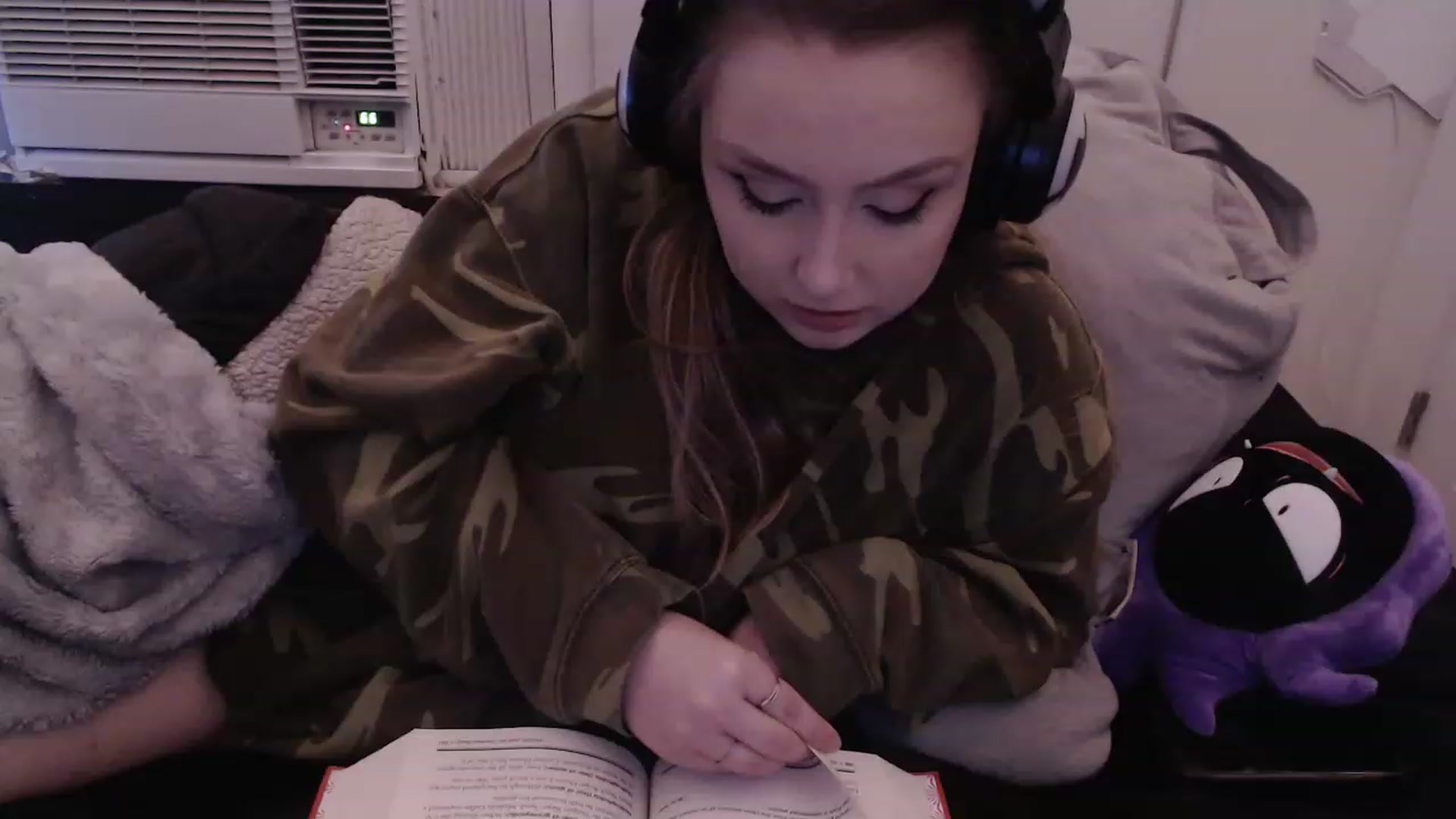 Gallery image thumbnail from LibbyxDoe's myfreecams stream on, 02/28/2023, 11:19 image 20 of 20