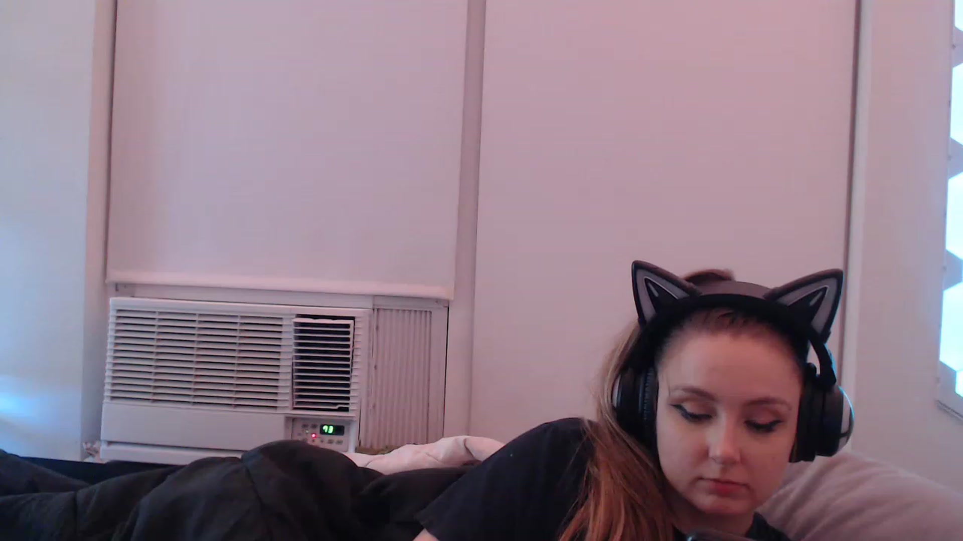Gallery image thumbnail from LibbyxDoe's myfreecams stream on, 03/01/2023, 08:22 image 9 of 20