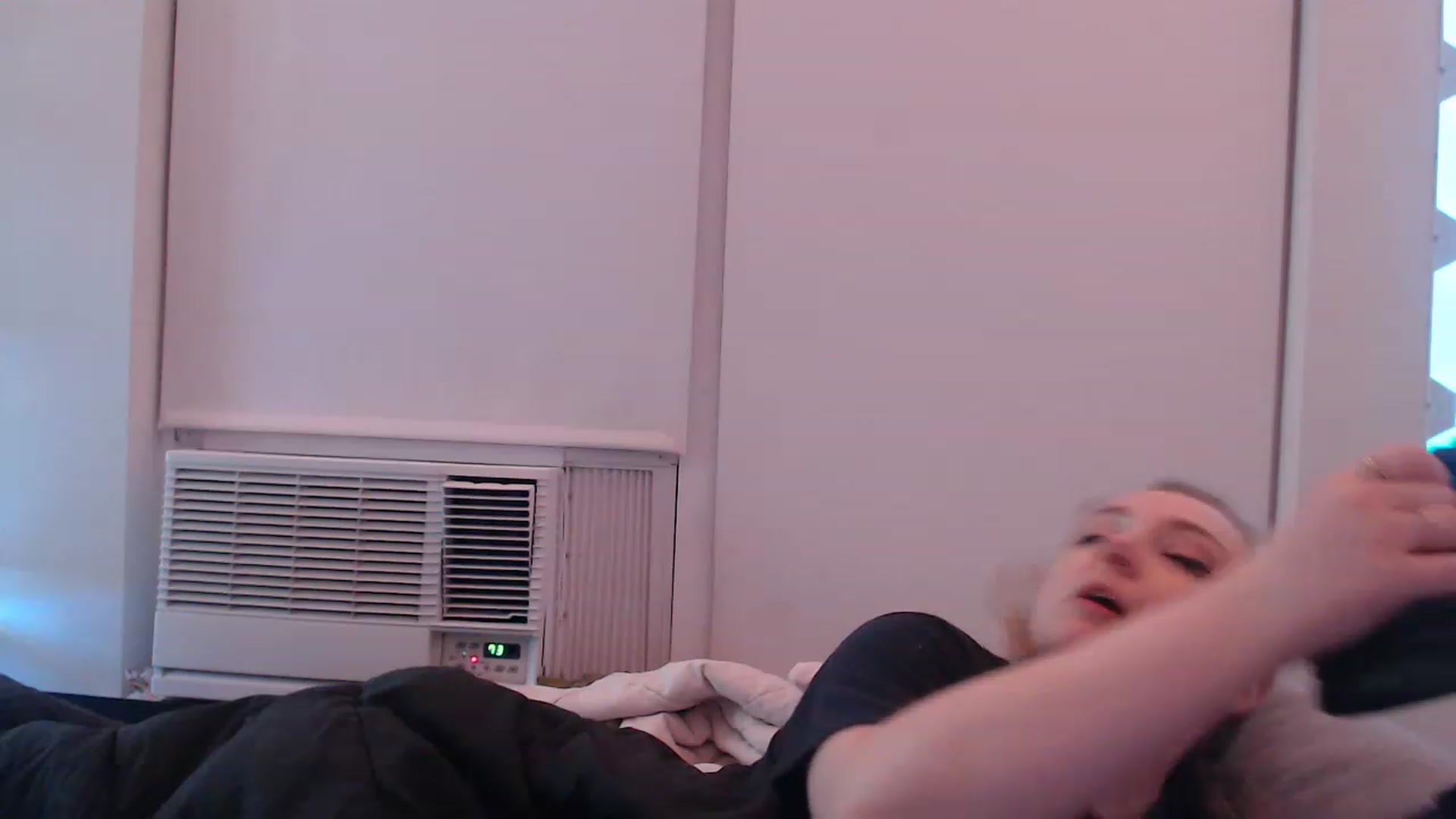 Gallery image thumbnail from LibbyxDoe's myfreecams stream on, 03/01/2023, 08:22 image 7 of 20