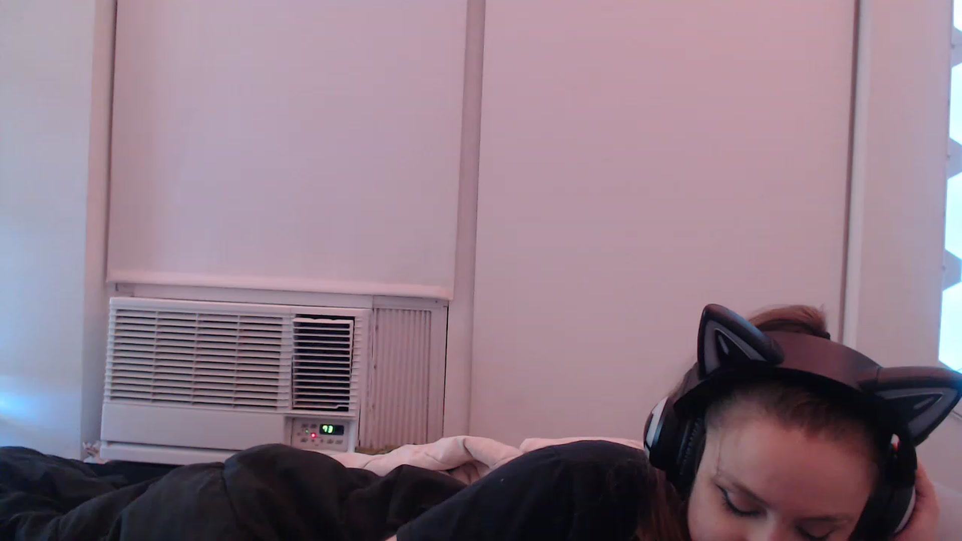 Gallery image thumbnail from LibbyxDoe's myfreecams stream on, 03/01/2023, 08:22 image 13 of 20