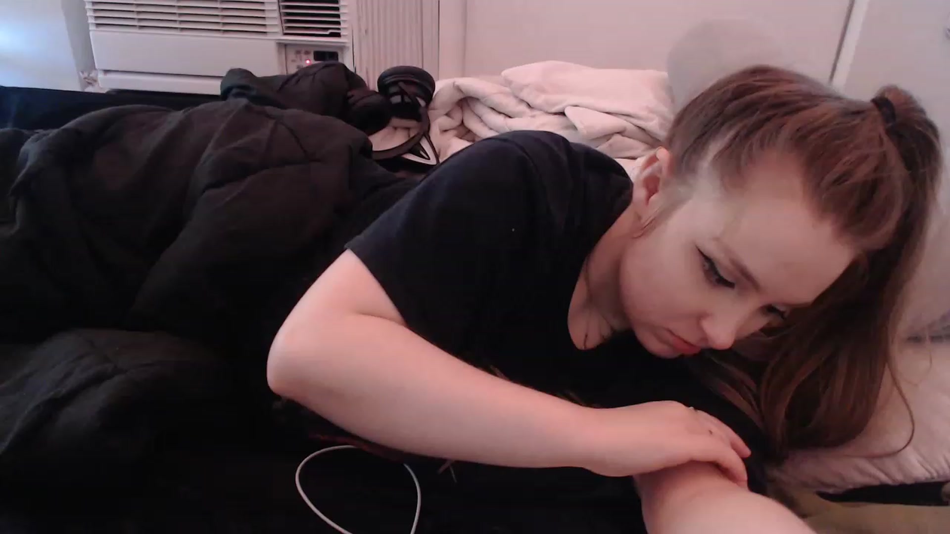 Gallery image thumbnail from LibbyxDoe's myfreecams stream on, 03/01/2023, 09:03 image 13 of 20