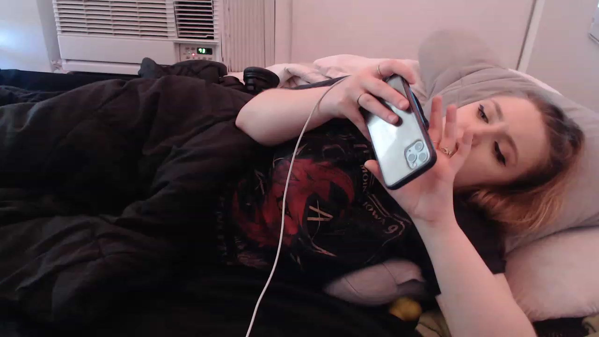 Gallery image thumbnail from LibbyxDoe's myfreecams stream on, 03/01/2023, 09:03 image 18 of 20