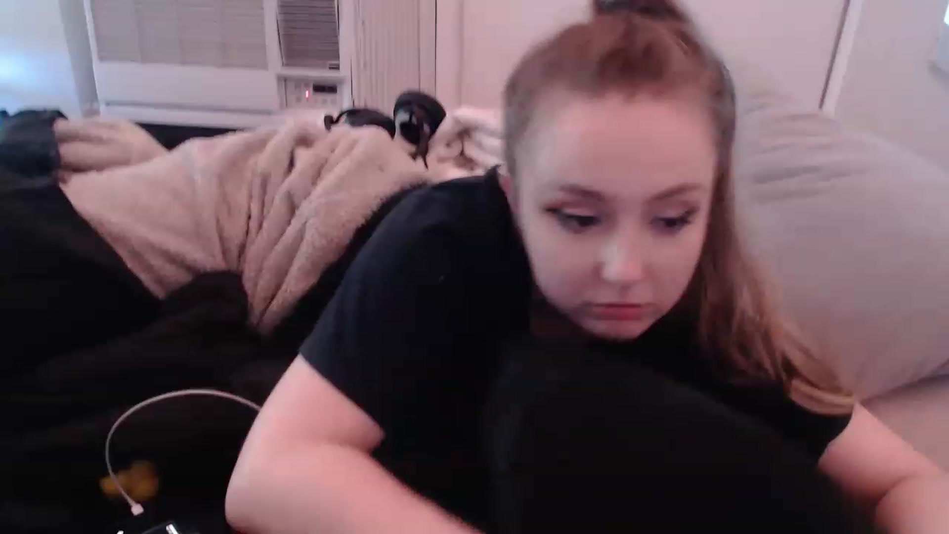Gallery image thumbnail from LibbyxDoe's myfreecams stream on, 03/01/2023, 09:03 image 4 of 20