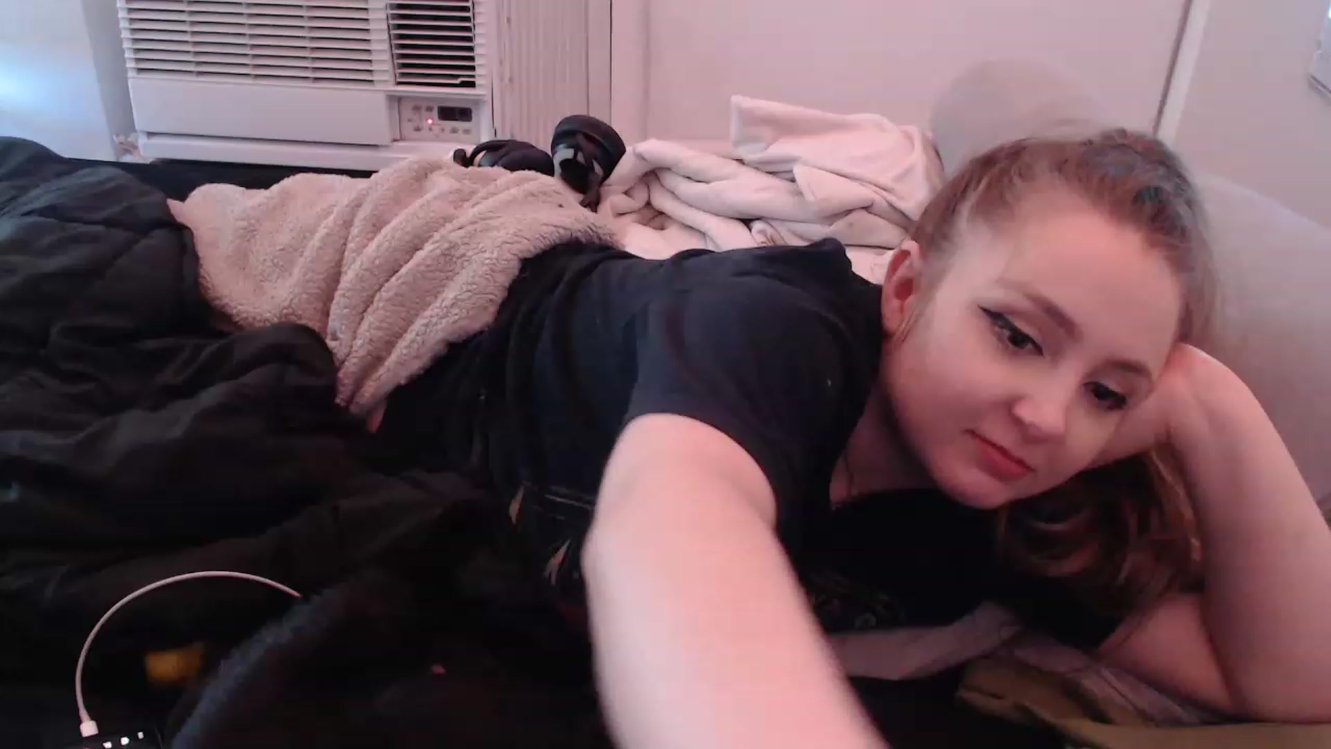 Gallery image thumbnail from LibbyxDoe's myfreecams stream on, 03/01/2023, 09:03 image 5 of 20