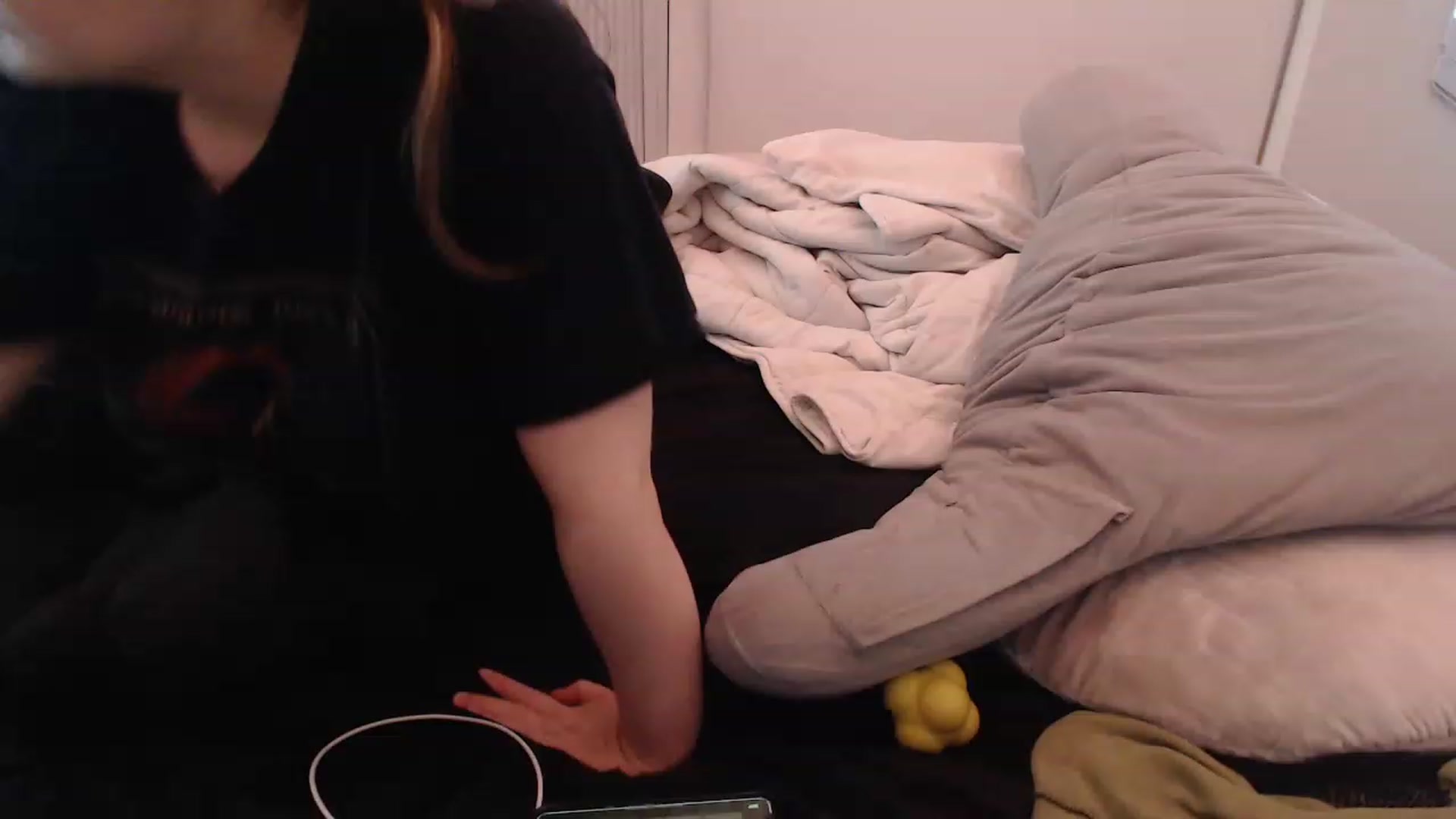 Gallery image thumbnail from LibbyxDoe's myfreecams stream on, 03/01/2023, 09:03 image 17 of 20