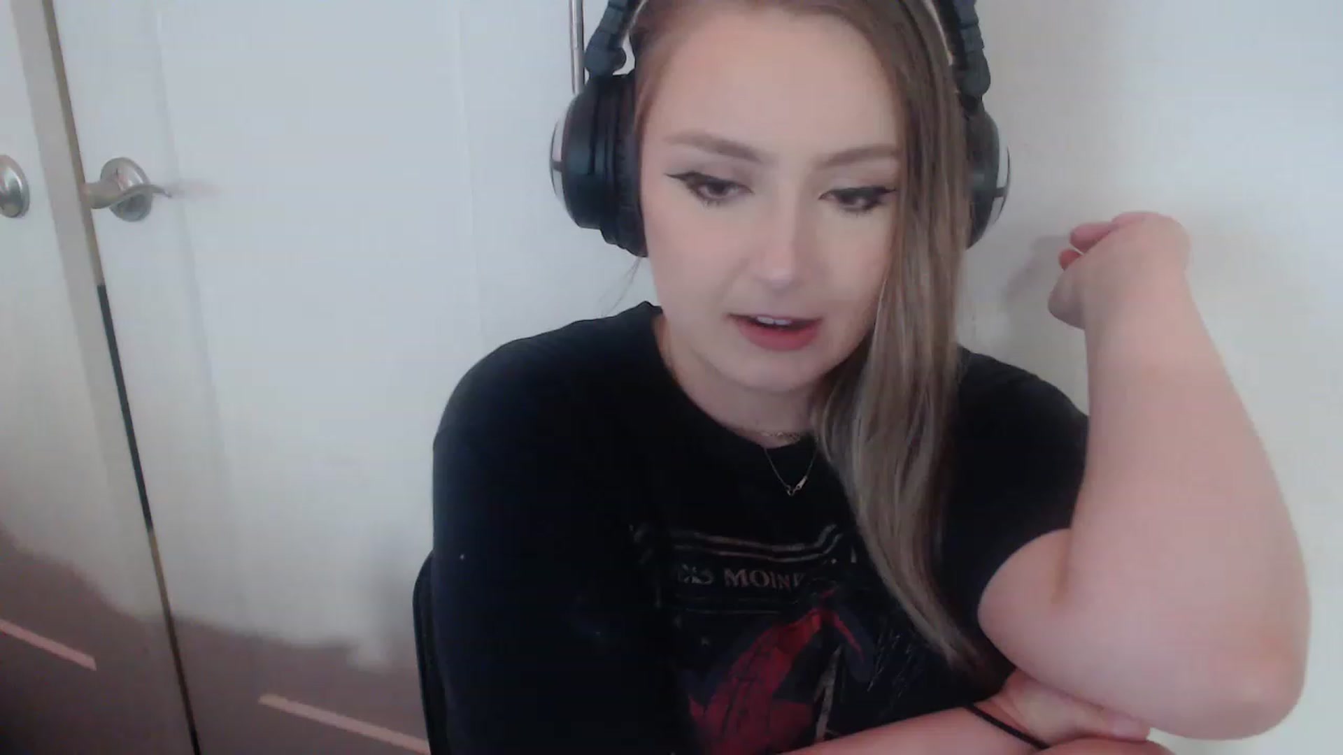 Gallery image thumbnail from LibbyxDoe's myfreecams stream on, 03/02/2023, 14:27 image 1 of 20