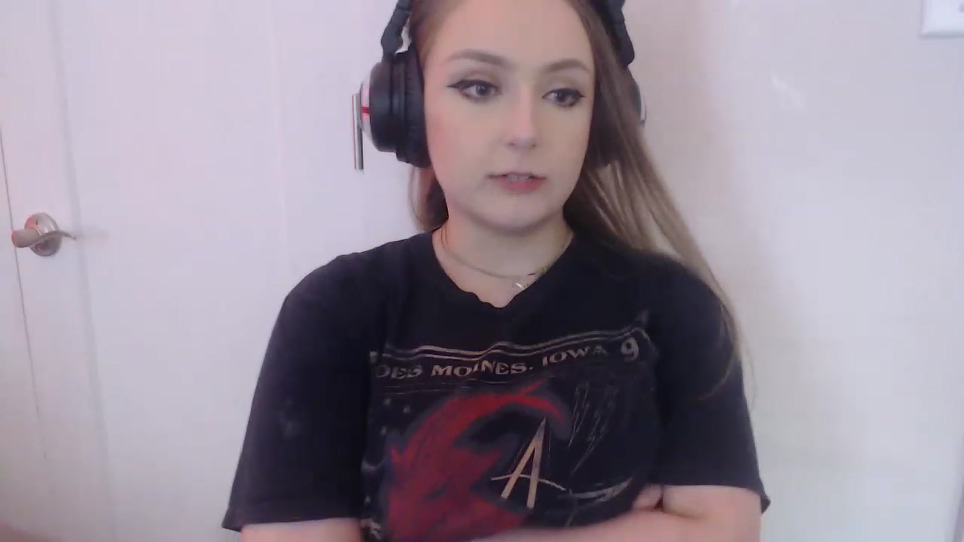 Gallery image thumbnail from LibbyxDoe's myfreecams stream on, 03/02/2023, 14:27 image 15 of 20