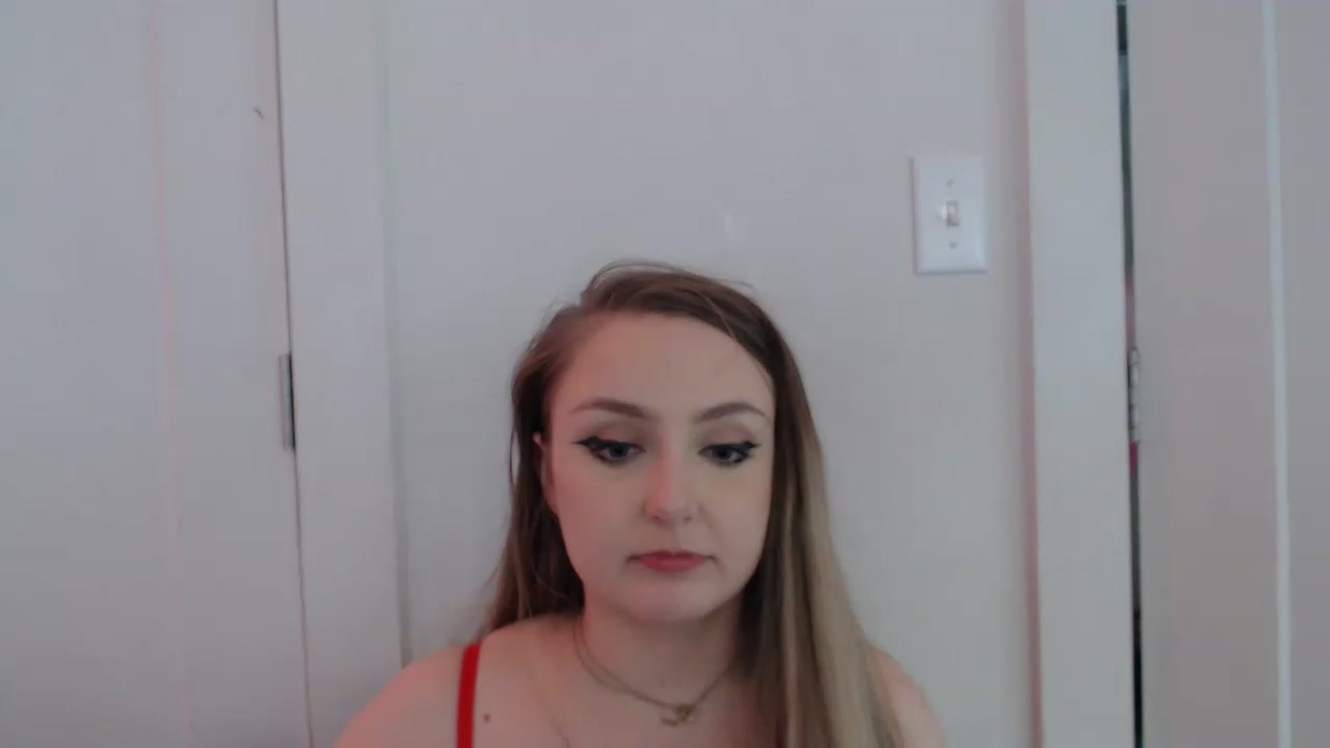 Gallery image thumbnail from LibbyxDoe's myfreecams stream on, 03/02/2023, 18:10 image 17 of 20