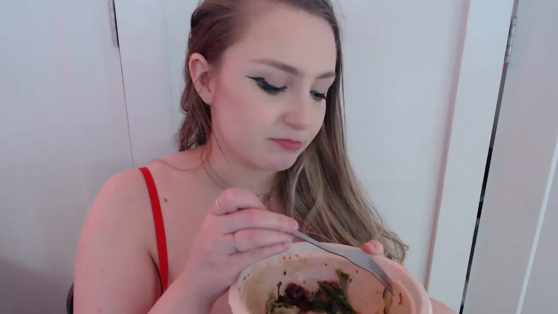 Gallery image thumbnail from LibbyxDoe's myfreecams stream on, 03/02/2023, 18:42 image 5 of 20