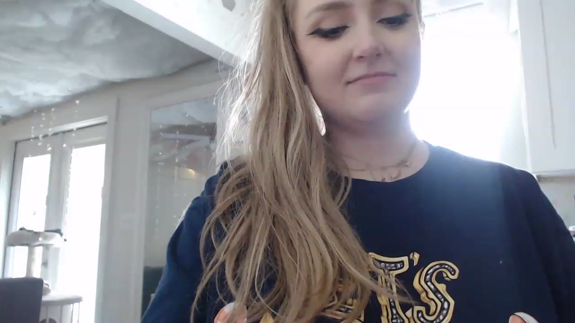 Gallery image thumbnail from LibbyxDoe's myfreecams stream on, 03/03/2023, 21:29 image 15 of 20