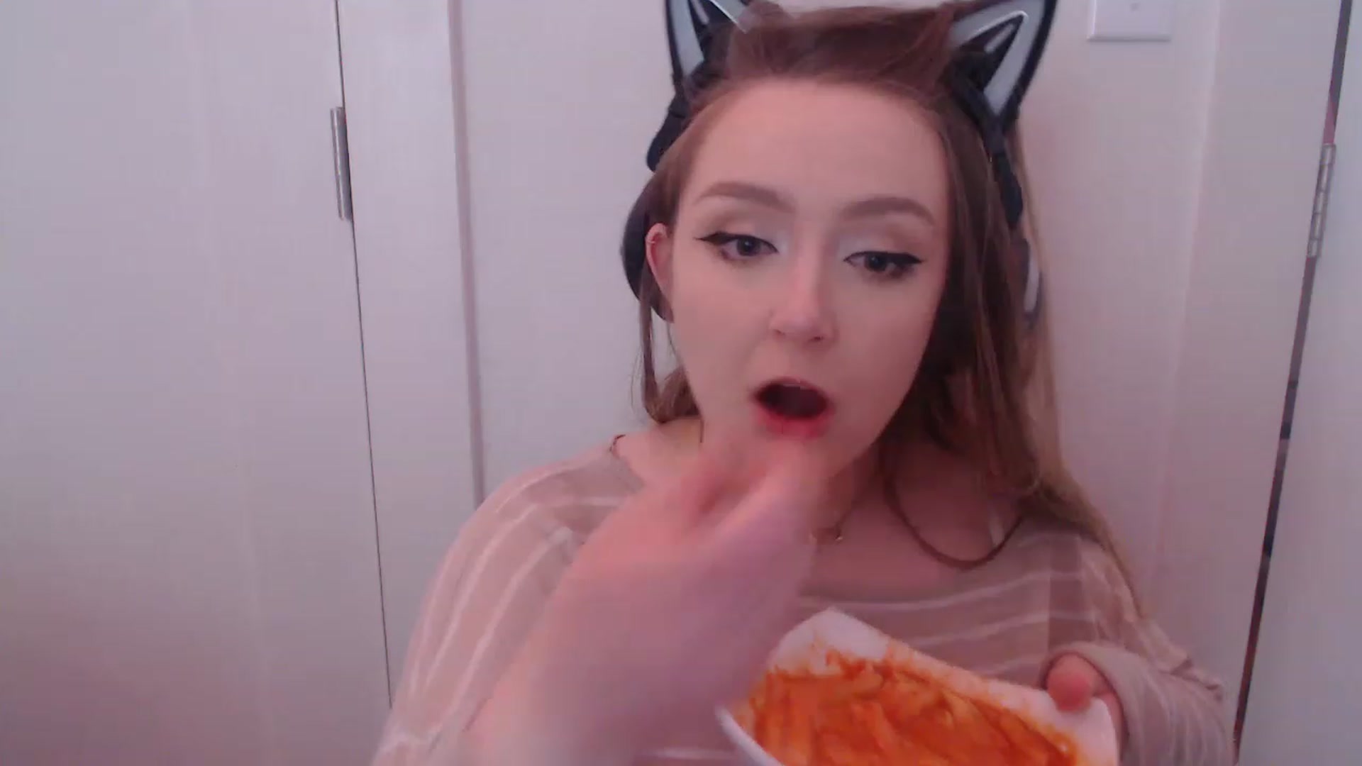 Gallery image thumbnail from LibbyxDoe's myfreecams stream on, 03/07/2023, 07:07 image 12 of 20