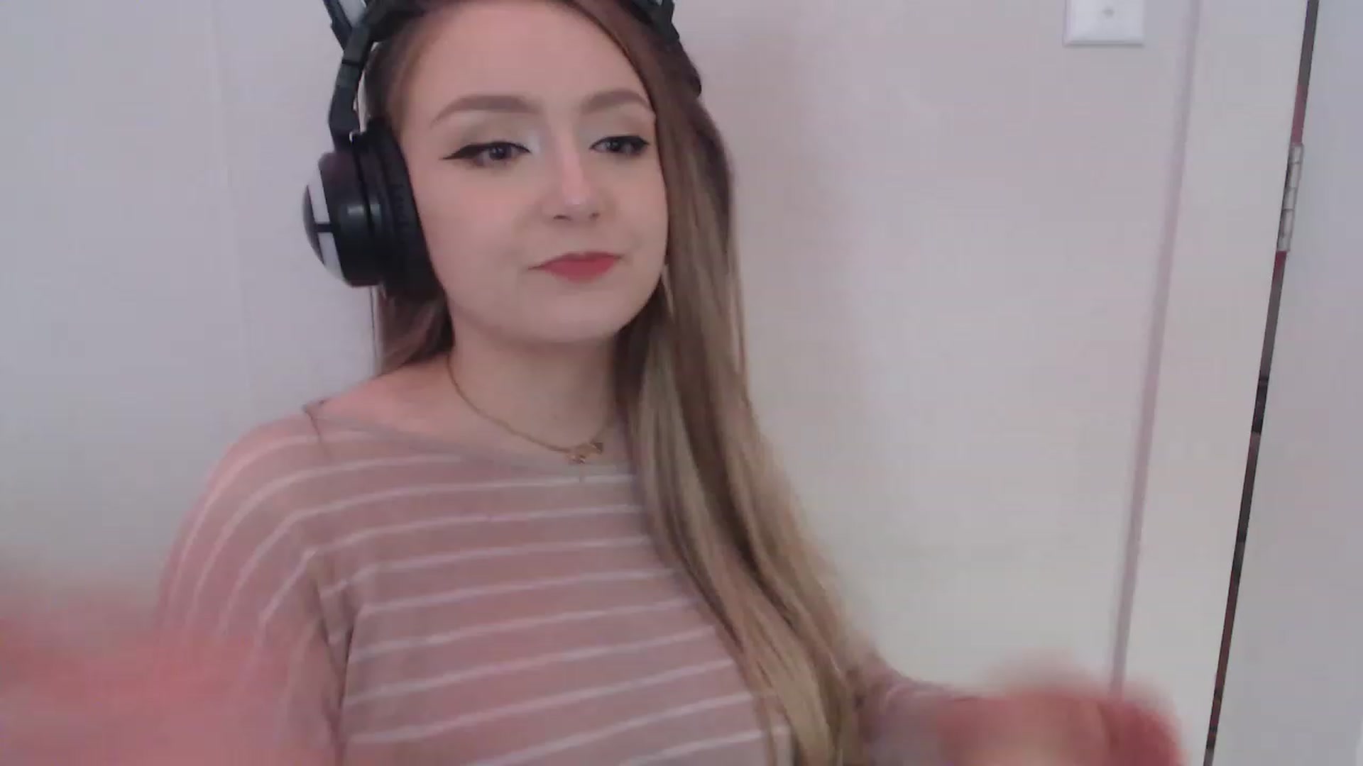 Gallery image thumbnail from LibbyxDoe's myfreecams stream on, 03/07/2023, 07:07 image 4 of 20