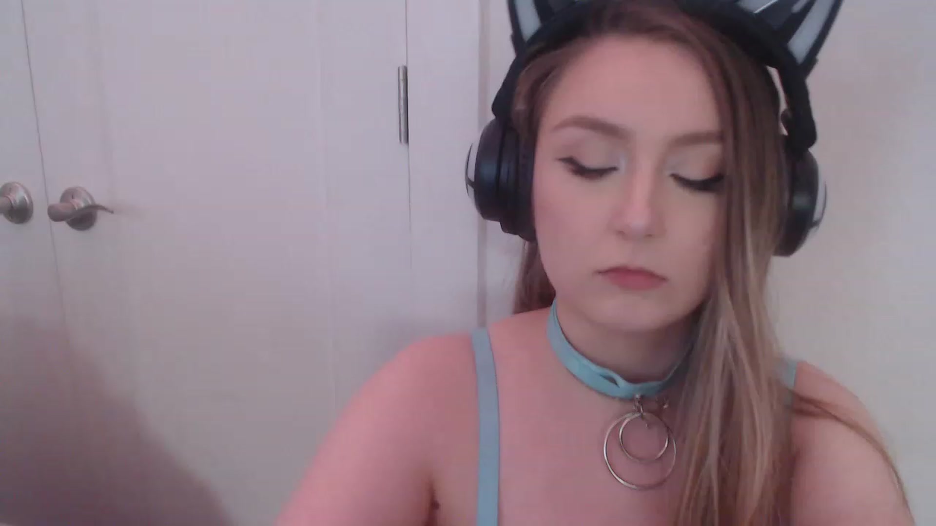 Gallery image thumbnail from LibbyxDoe's myfreecams stream on, 03/08/2023, 09:27 image 13 of 20