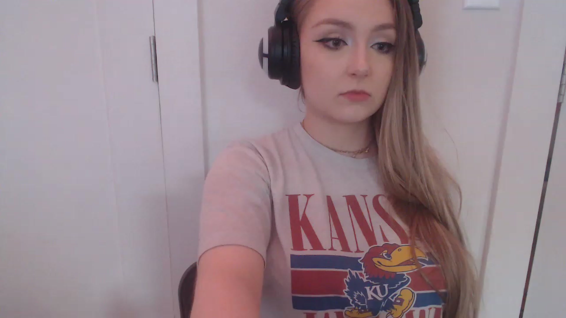 Gallery image thumbnail from LibbyxDoe's myfreecams stream on, 03/09/2023, 07:15 image 7 of 20
