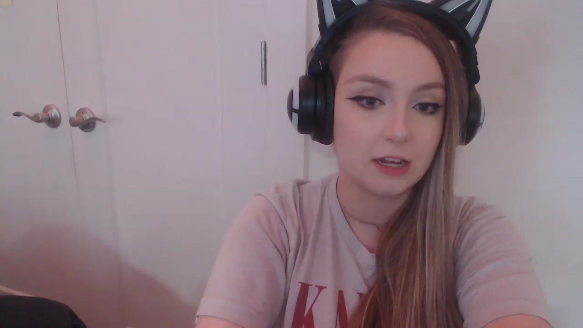 Gallery image thumbnail from LibbyxDoe's myfreecams stream on, 03/09/2023, 09:22 image 7 of 20