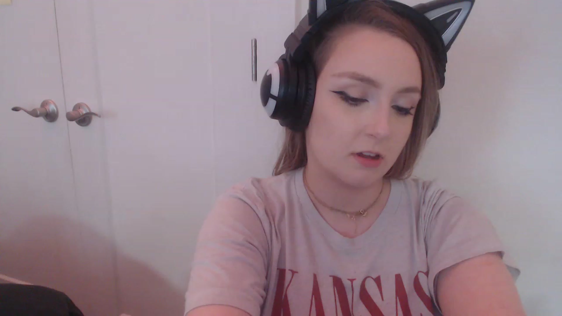 Gallery image thumbnail from LibbyxDoe's myfreecams stream on, 03/09/2023, 09:22 image 11 of 20