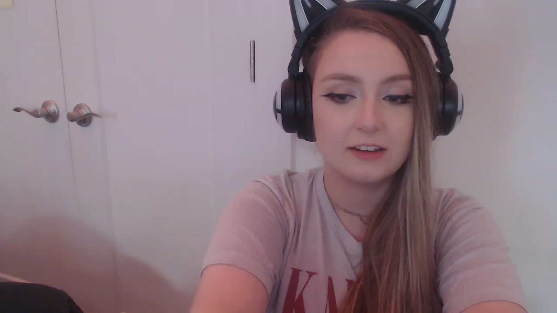 Gallery image thumbnail from LibbyxDoe's myfreecams stream on, 03/09/2023, 09:22 image 8 of 20