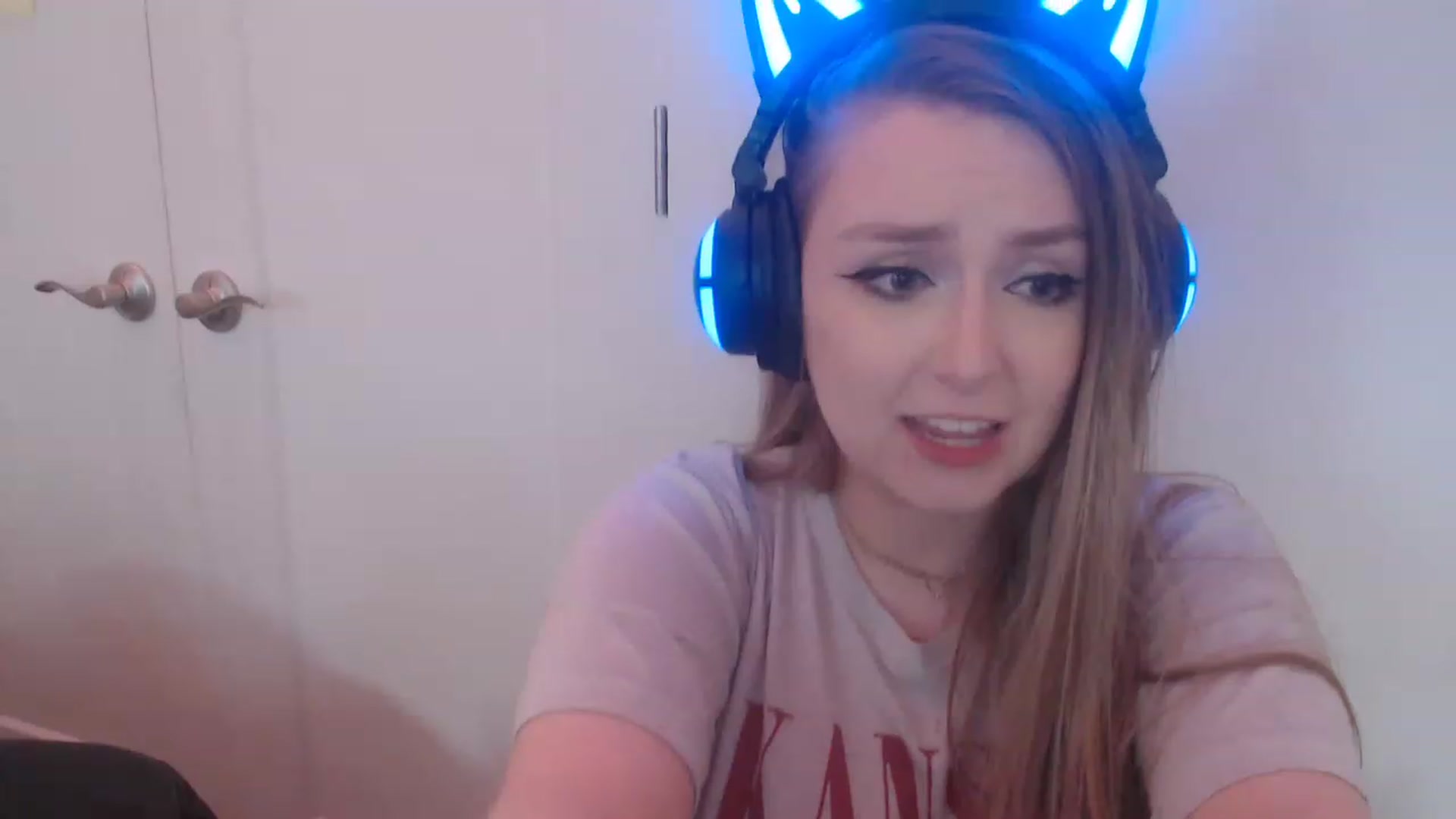Gallery image thumbnail from LibbyxDoe's myfreecams stream on, 03/09/2023, 09:22 image 4 of 20