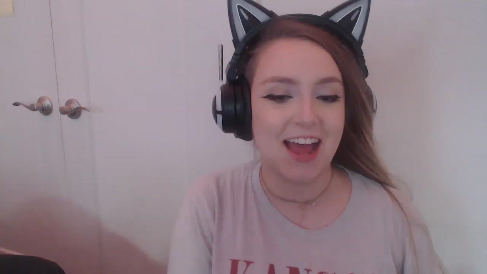 Gallery image thumbnail from LibbyxDoe's myfreecams stream on, 03/09/2023, 09:22 image 10 of 20