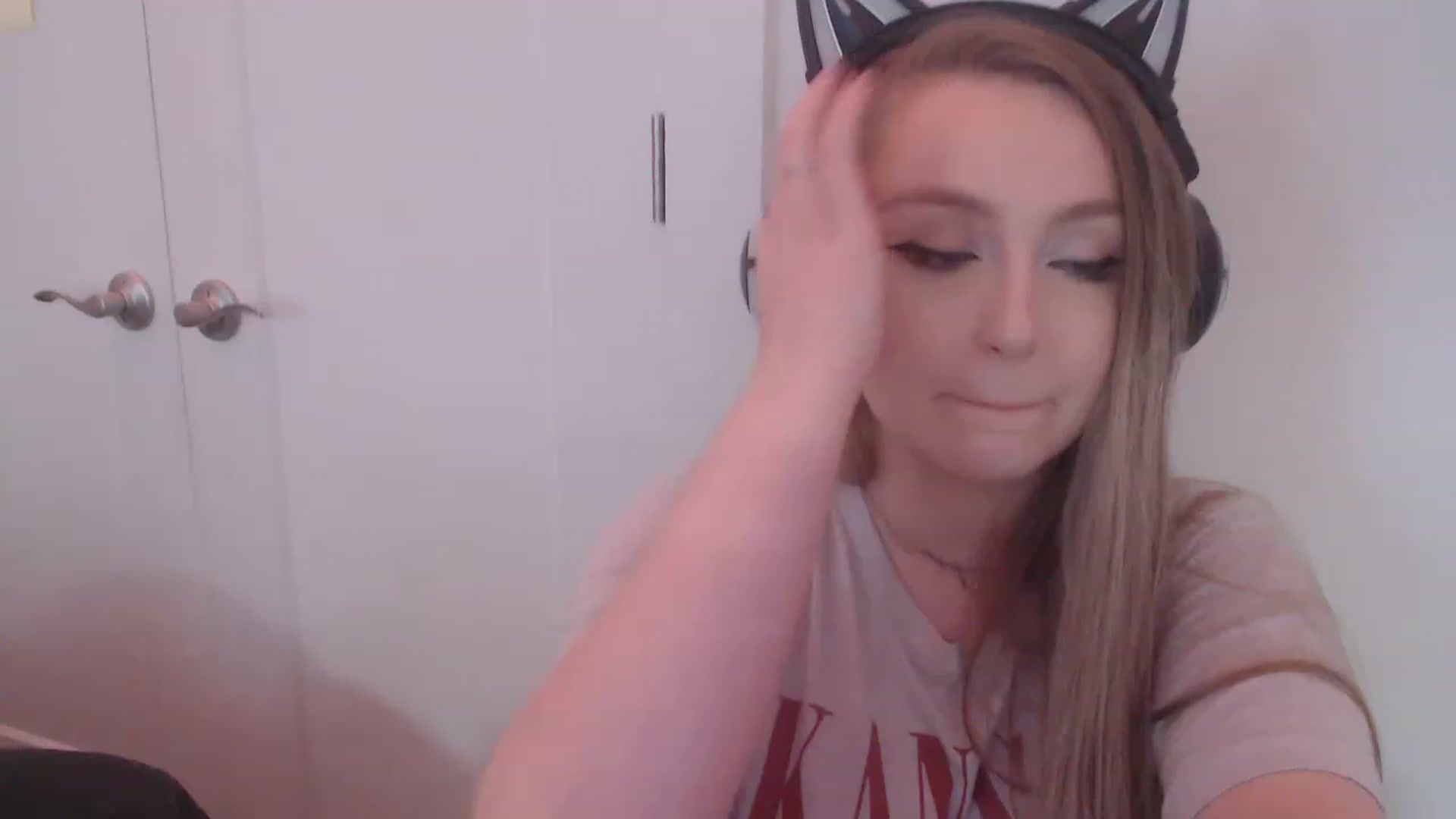 Gallery image thumbnail from LibbyxDoe's myfreecams stream on, 03/09/2023, 09:22 image 6 of 20