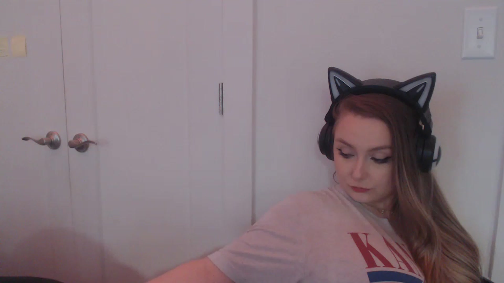 Gallery image thumbnail from LibbyxDoe's myfreecams stream on, 03/09/2023, 11:26 image 14 of 20
