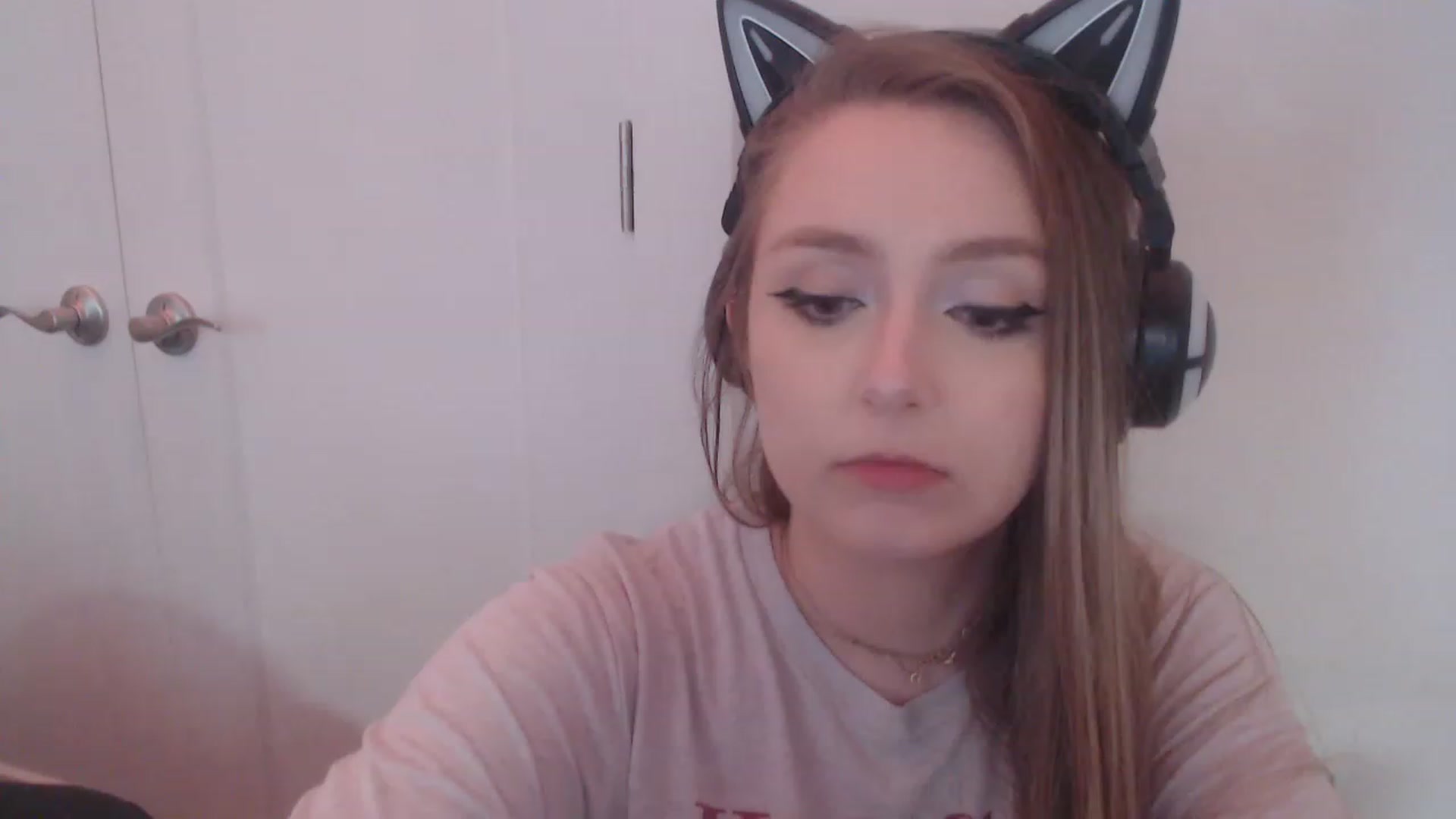 Gallery image thumbnail from LibbyxDoe's myfreecams stream on, 03/09/2023, 11:26 image 10 of 20