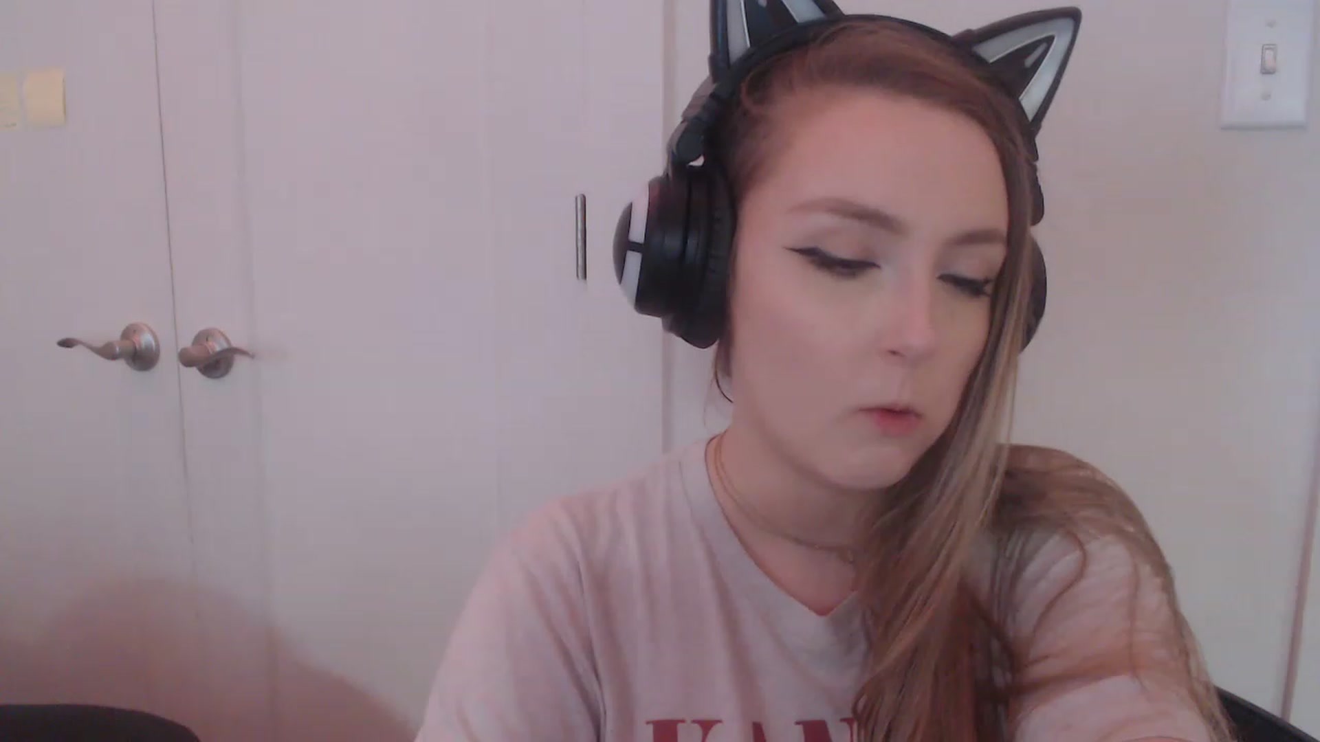 Gallery image thumbnail from LibbyxDoe's myfreecams stream on, 03/09/2023, 11:26 image 13 of 20