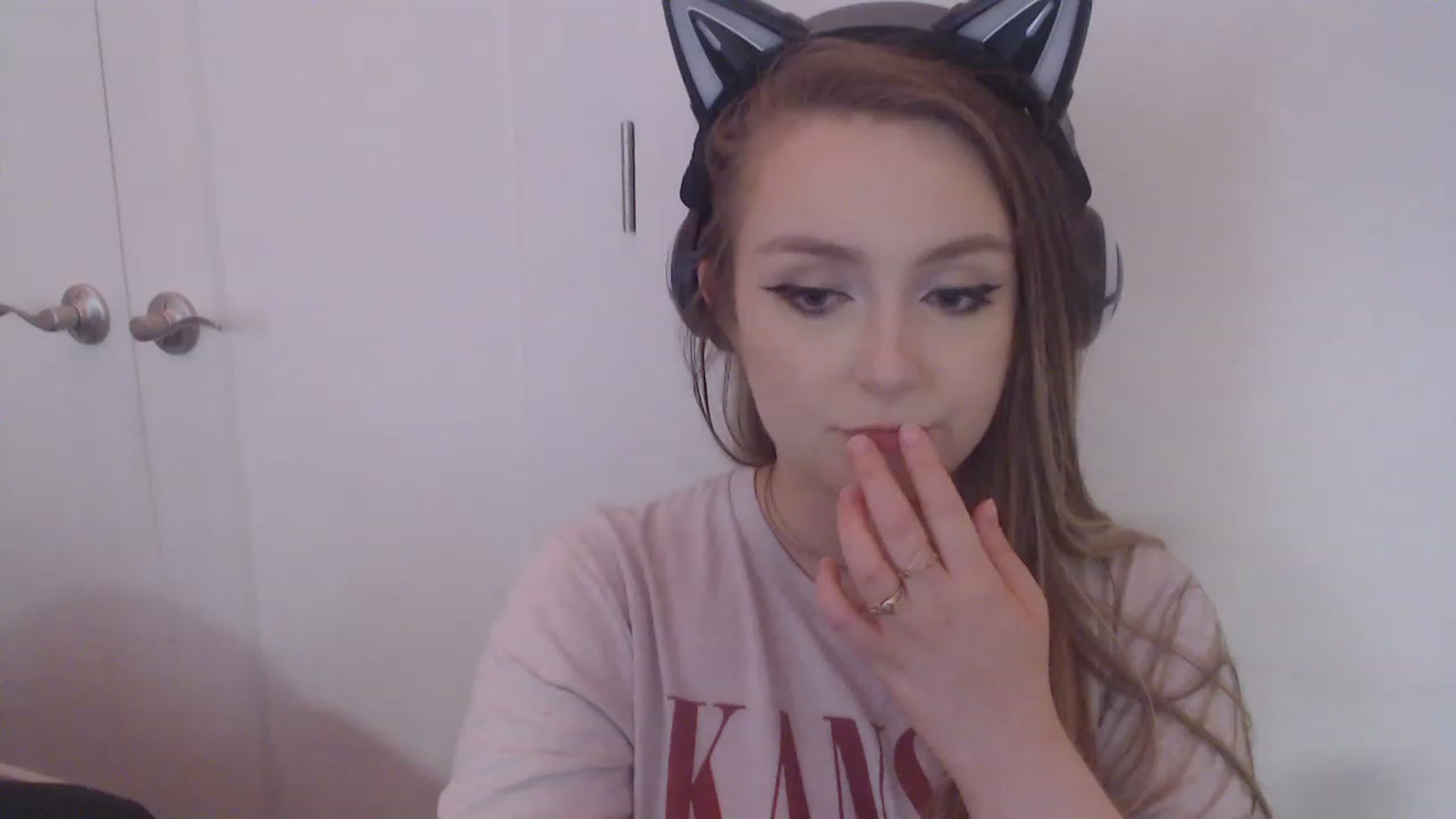 Gallery image thumbnail from LibbyxDoe's myfreecams stream on, 03/09/2023, 11:26 image 9 of 20