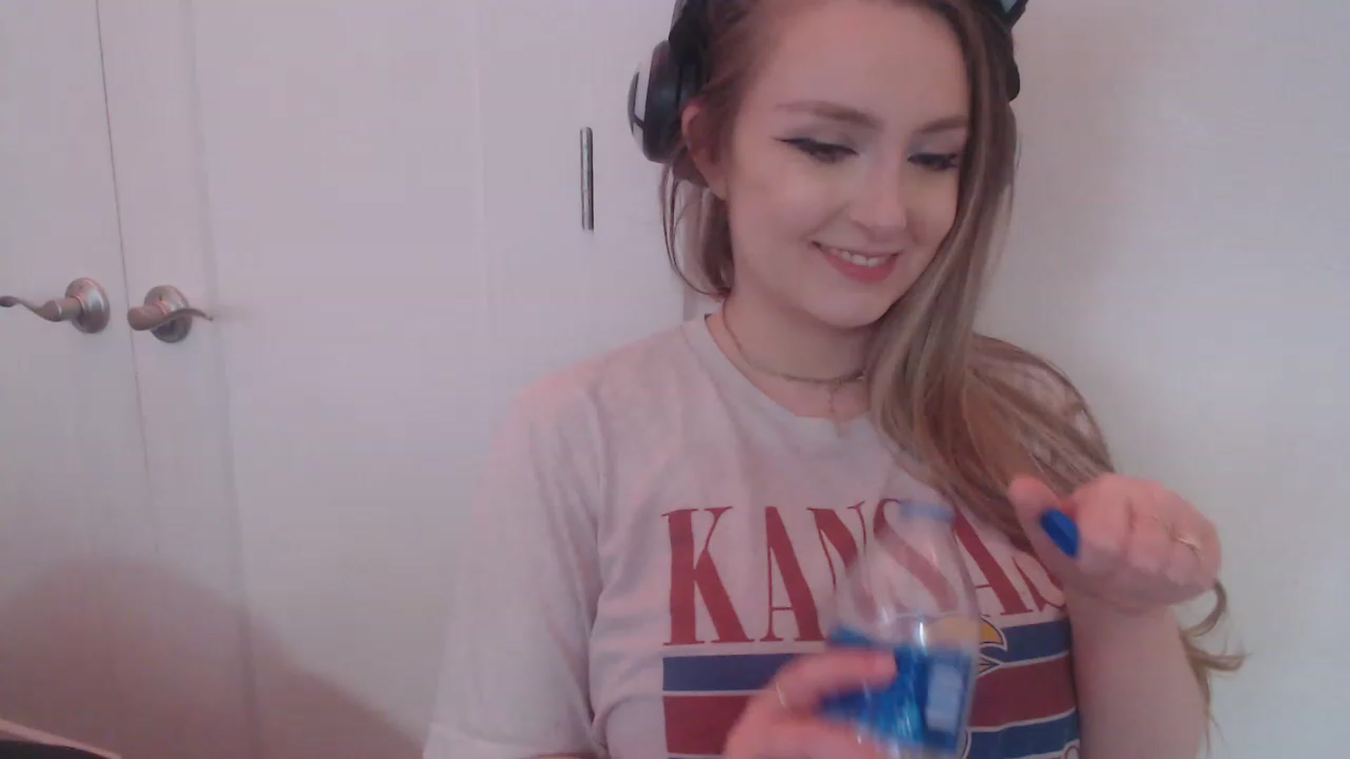 Gallery image thumbnail from LibbyxDoe's myfreecams stream on, 03/09/2023, 11:26 image 3 of 20