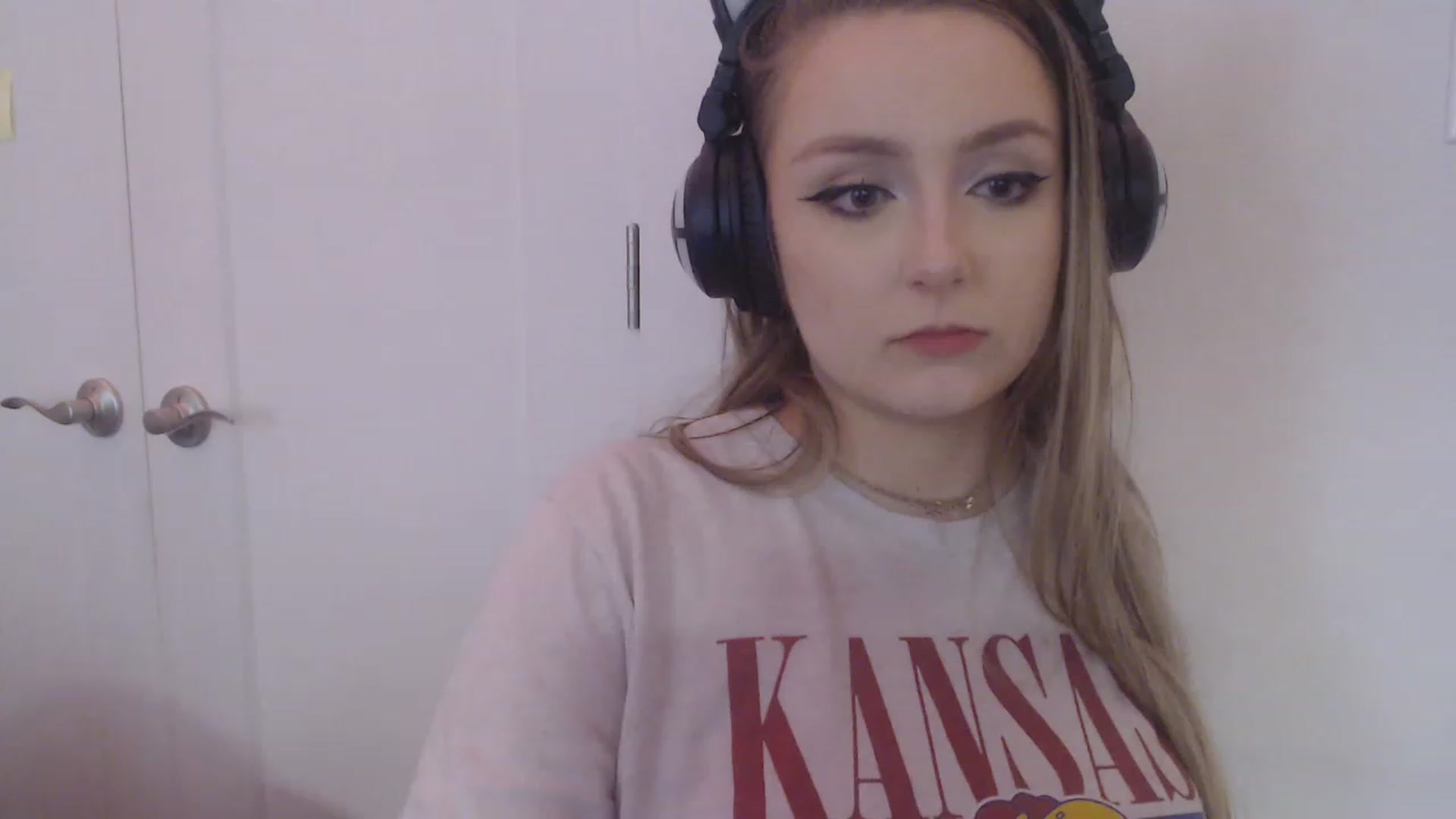Gallery image thumbnail from LibbyxDoe's myfreecams stream on, 03/09/2023, 11:26 image 11 of 20
