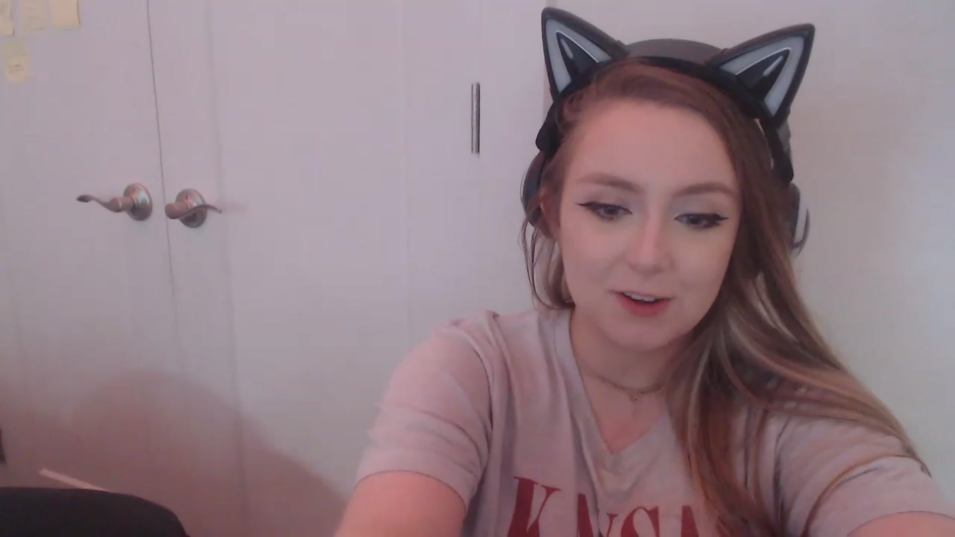 Gallery image thumbnail from LibbyxDoe's myfreecams stream on, 03/09/2023, 11:26 image 2 of 20