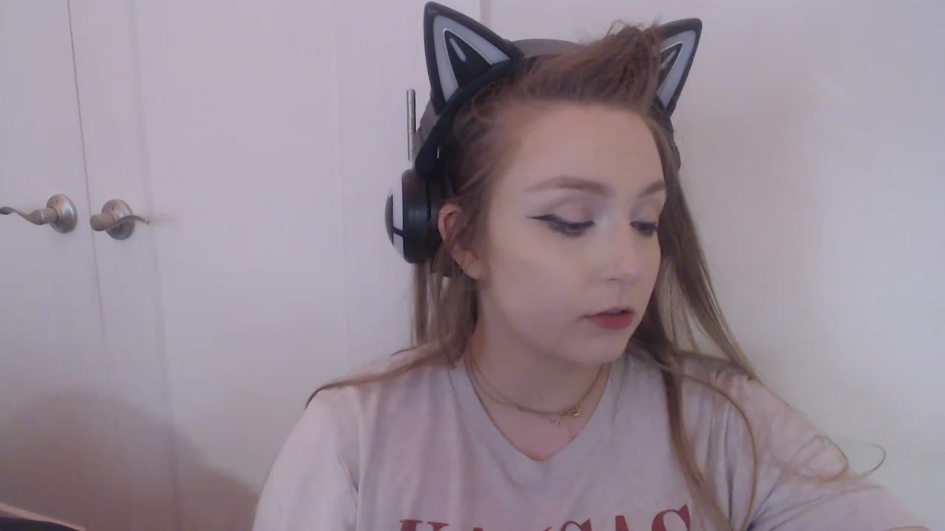 Gallery image thumbnail from LibbyxDoe's myfreecams stream on, 03/09/2023, 11:26 image 6 of 20