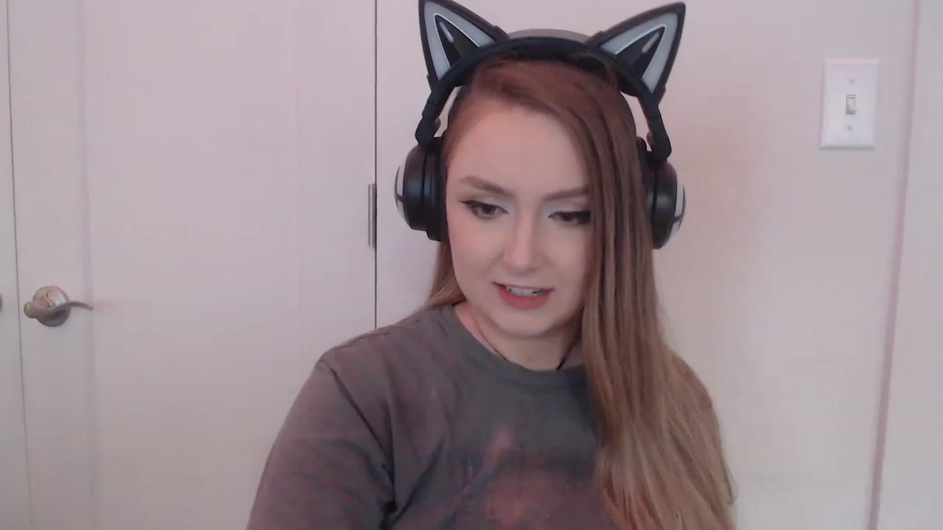 Gallery image thumbnail from LibbyxDoe's myfreecams stream on, 03/10/2023, 12:03 image 1 of 20